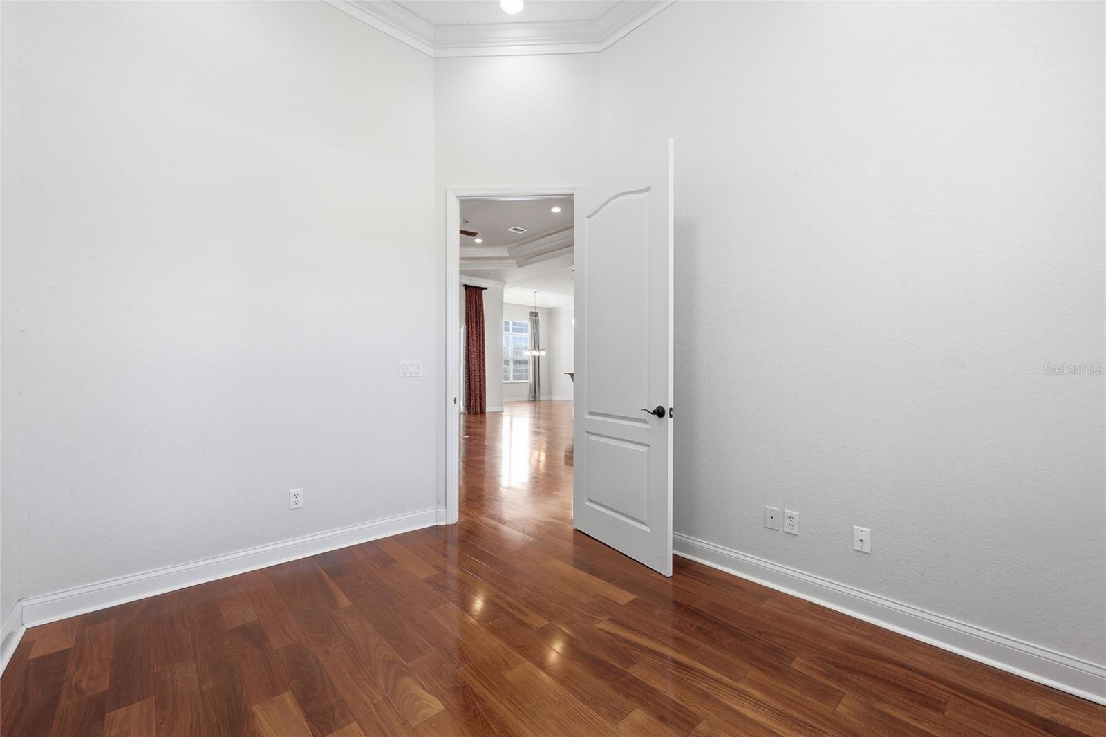 Image 34 of 63 For 10 Winter Haven Court