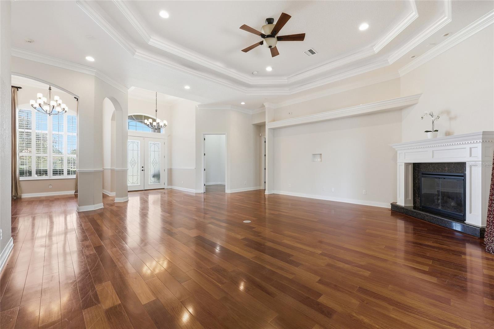 Image 4 of 63 For 10 Winter Haven Court