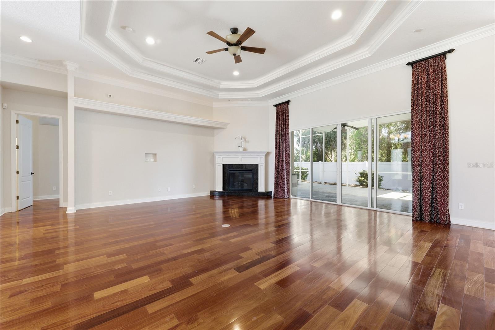 Image 6 of 63 For 10 Winter Haven Court