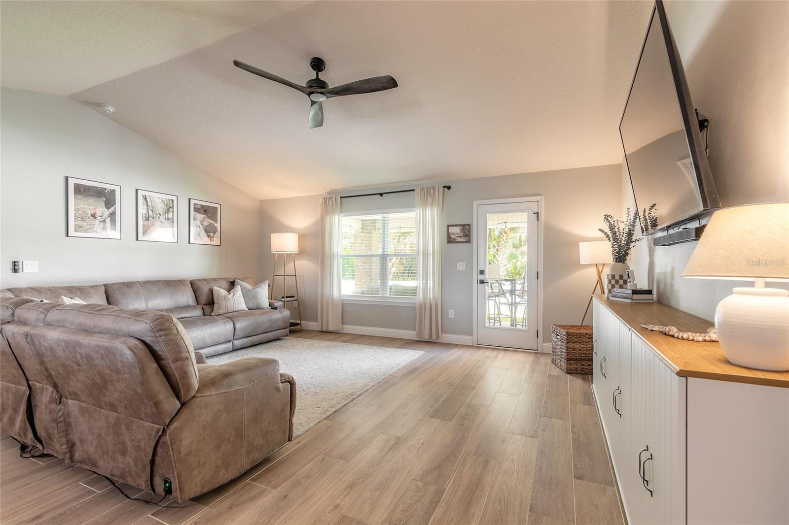 Image 11 of 43 For 20 Turtle Ridge Drive