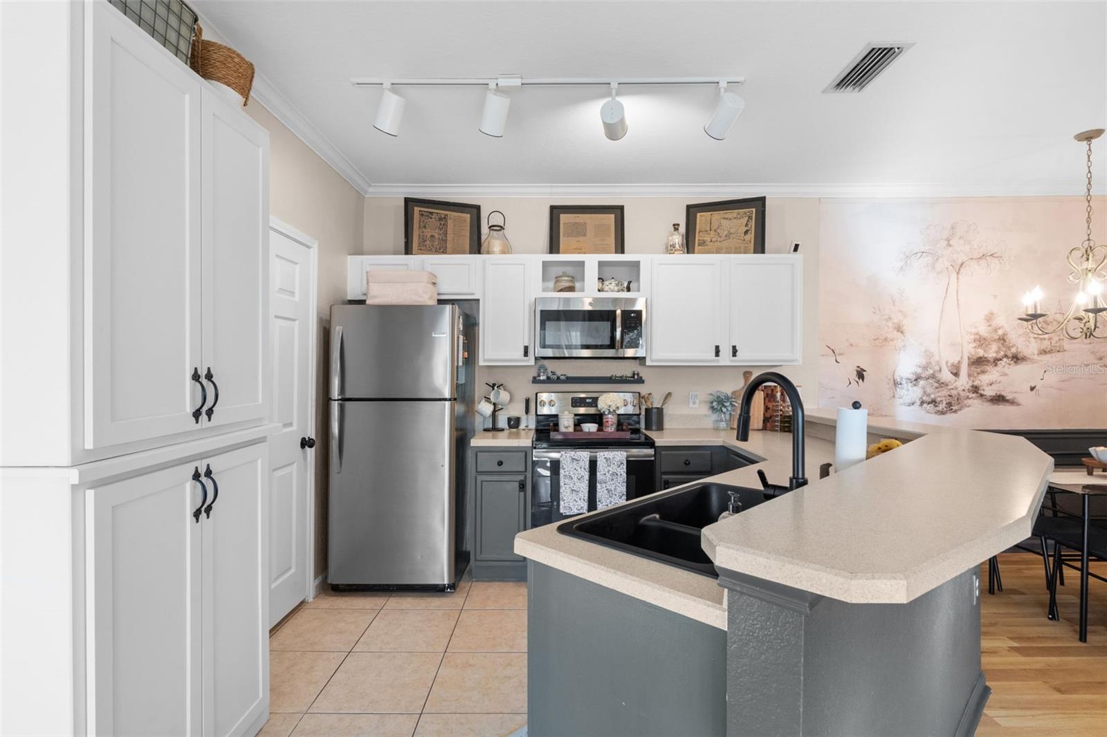 Image 10 of 50 For 245 Old Village Center Circle 7309