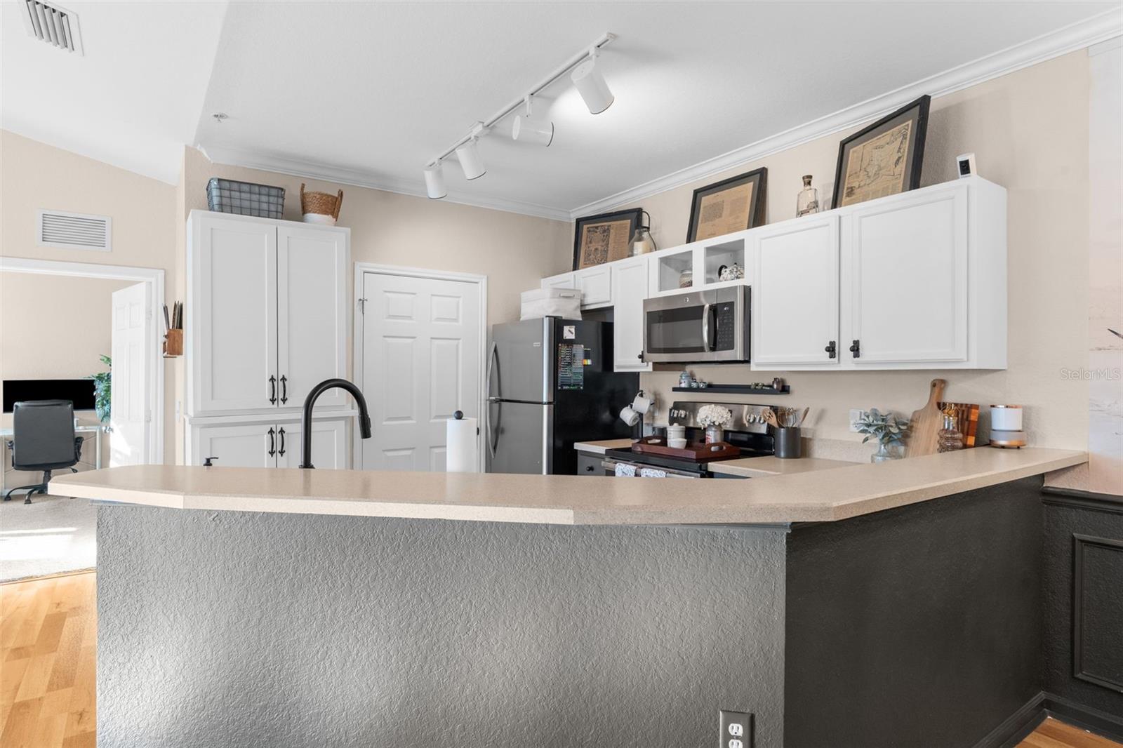 Image 9 of 50 For 245 Old Village Center Circle 7309