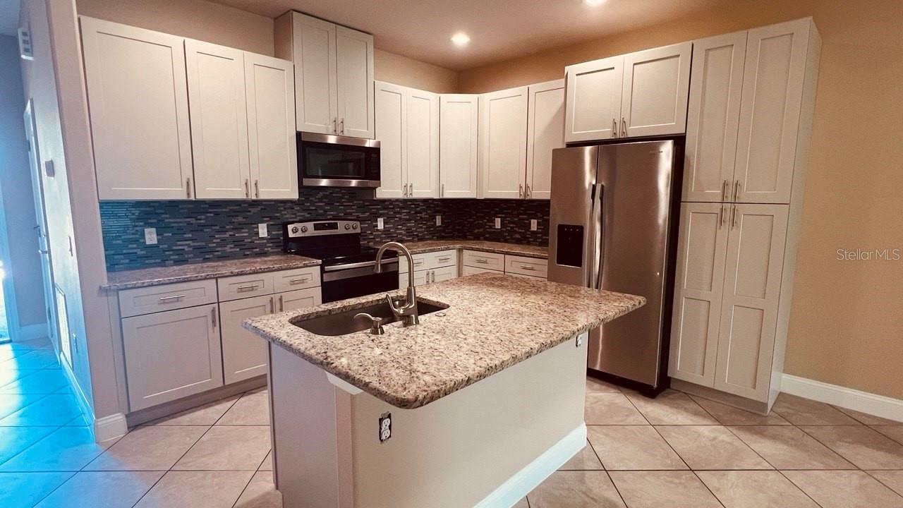 Image 3 of 9 For 57 Columbia Lane B