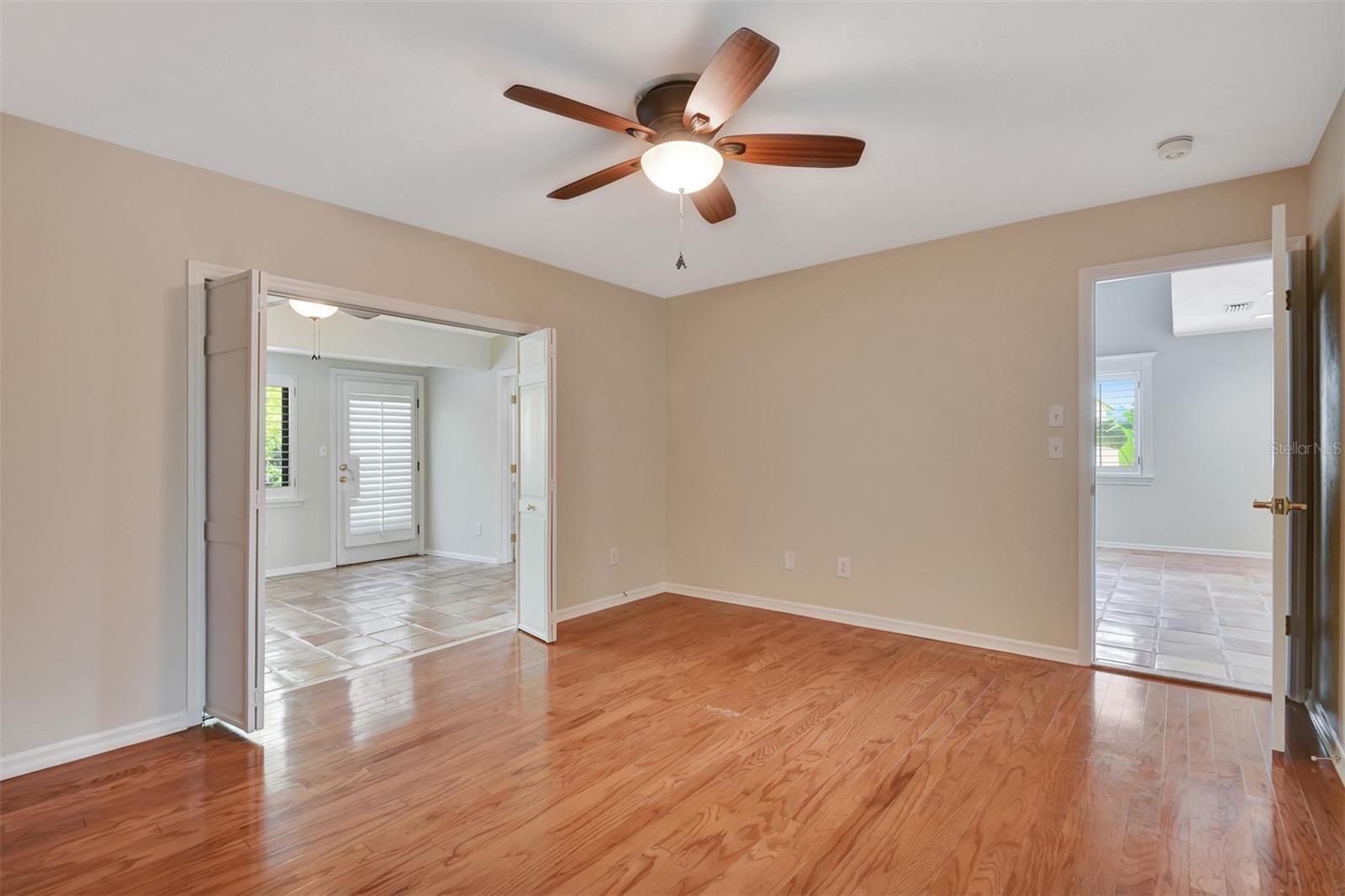 Image 29 of 56 For 105 Horseshoe Trail