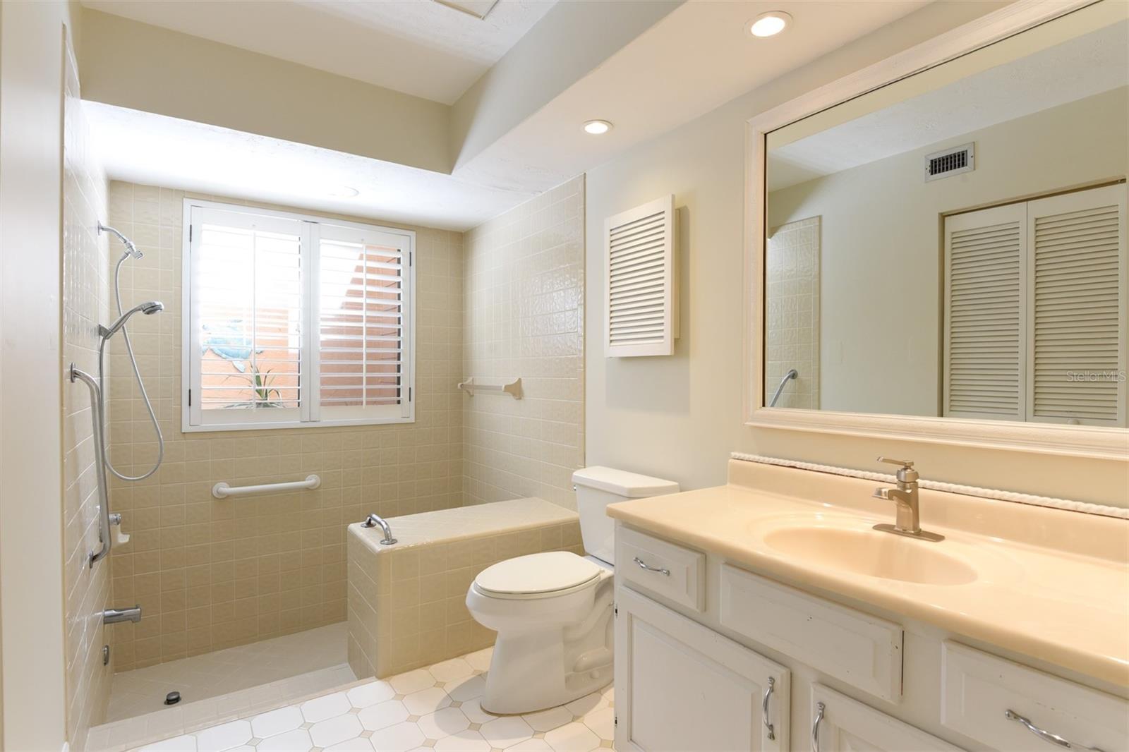 Image 31 of 56 For 105 Horseshoe Trail