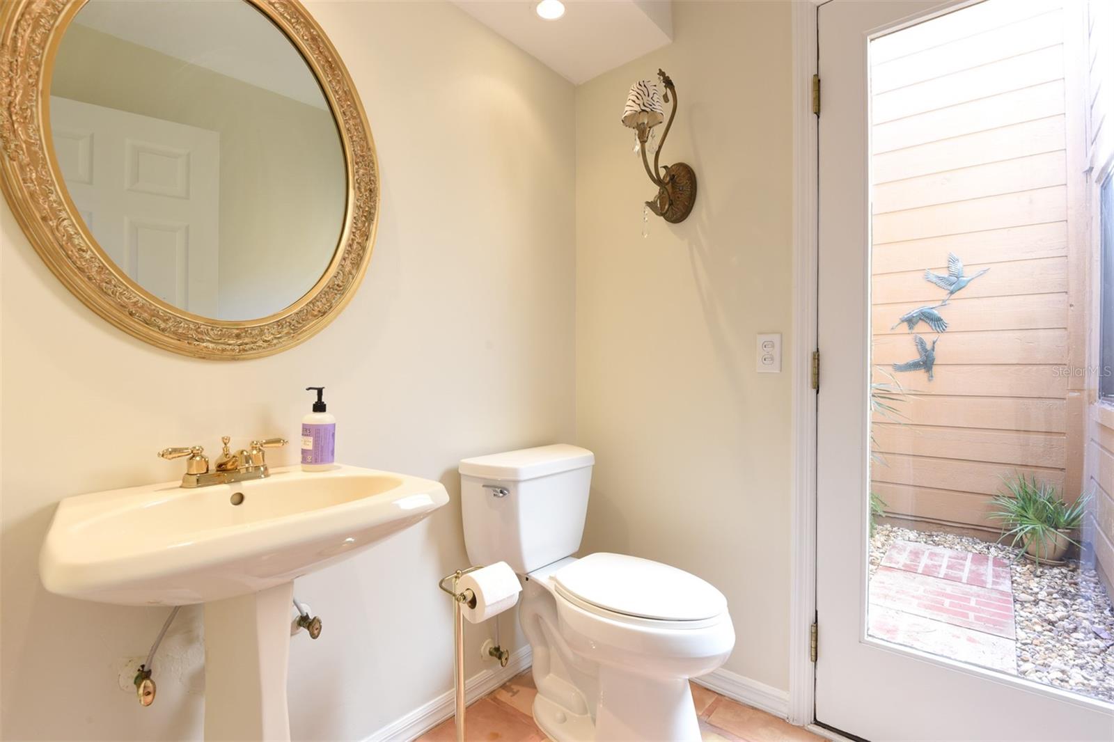 Image 34 of 56 For 105 Horseshoe Trail