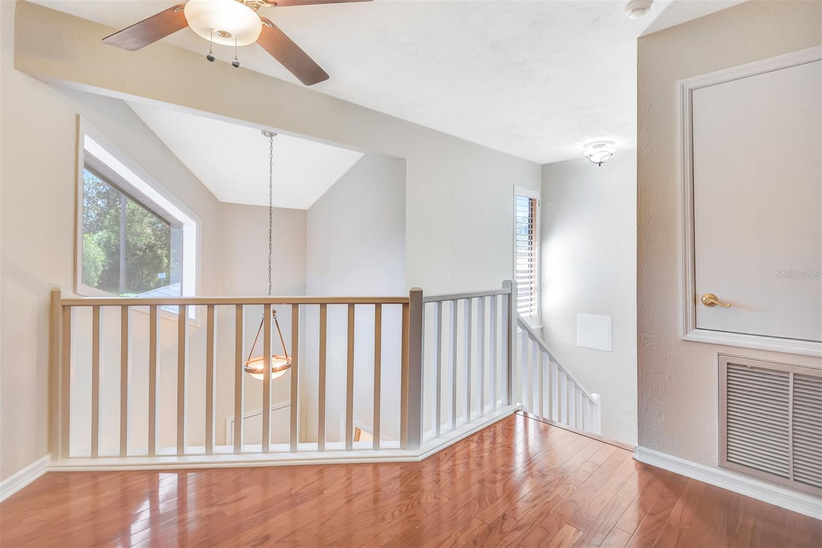 Image 39 of 56 For 105 Horseshoe Trail