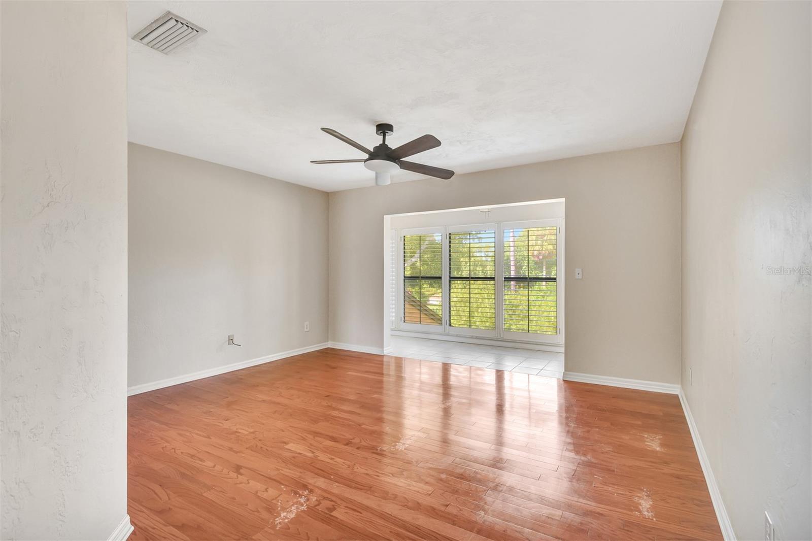 Image 45 of 56 For 105 Horseshoe Trail