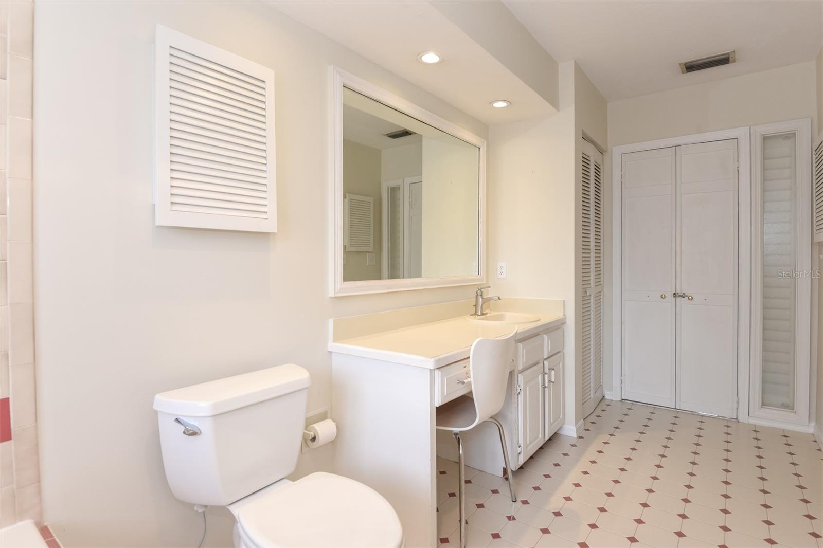 Image 50 of 56 For 105 Horseshoe Trail