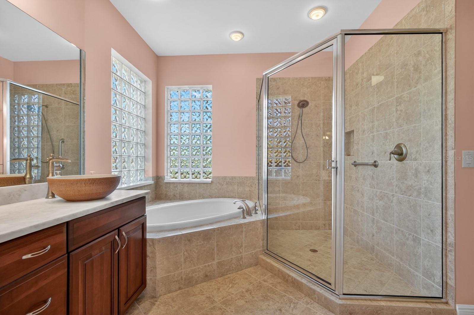 Image 20 of 51 For 40 Casa Bella Circle 1101