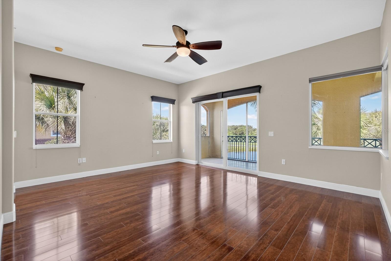 Image 23 of 59 For 40 Casa Bella Circle 1102