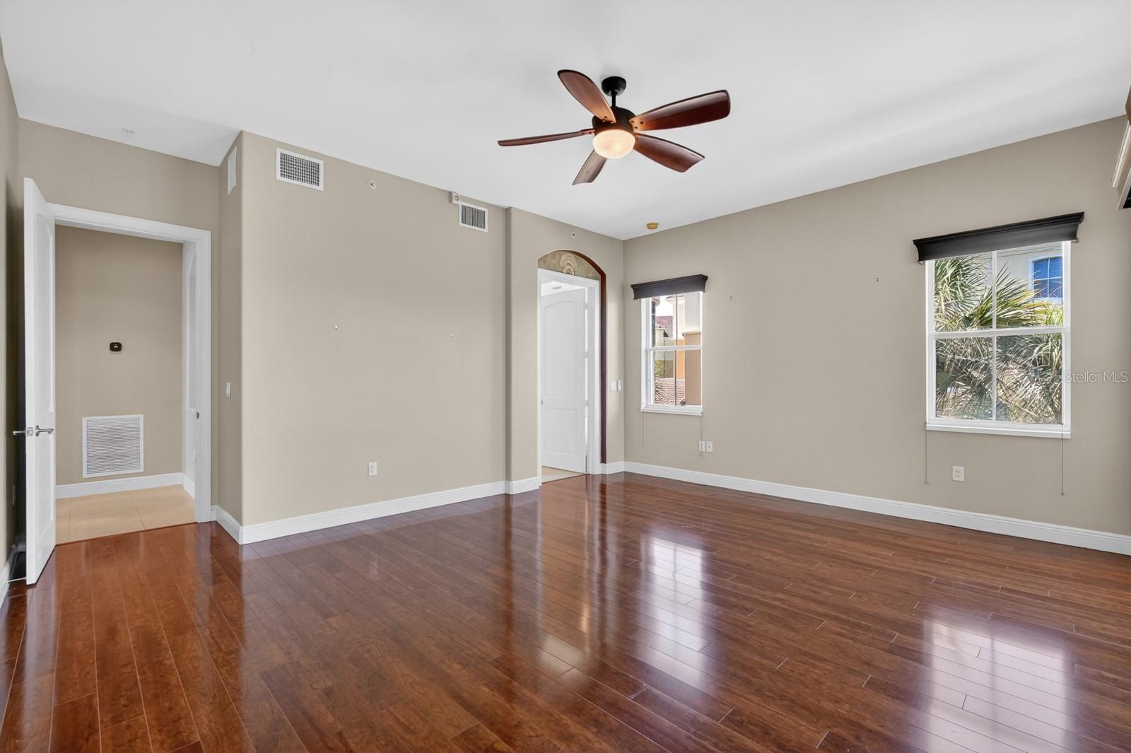 Image 24 of 59 For 40 Casa Bella Circle 1102