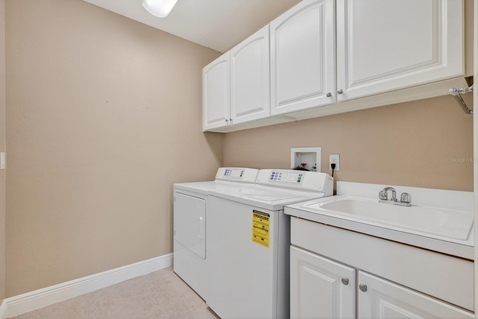 Image 31 of 59 For 40 Casa Bella Circle 1102