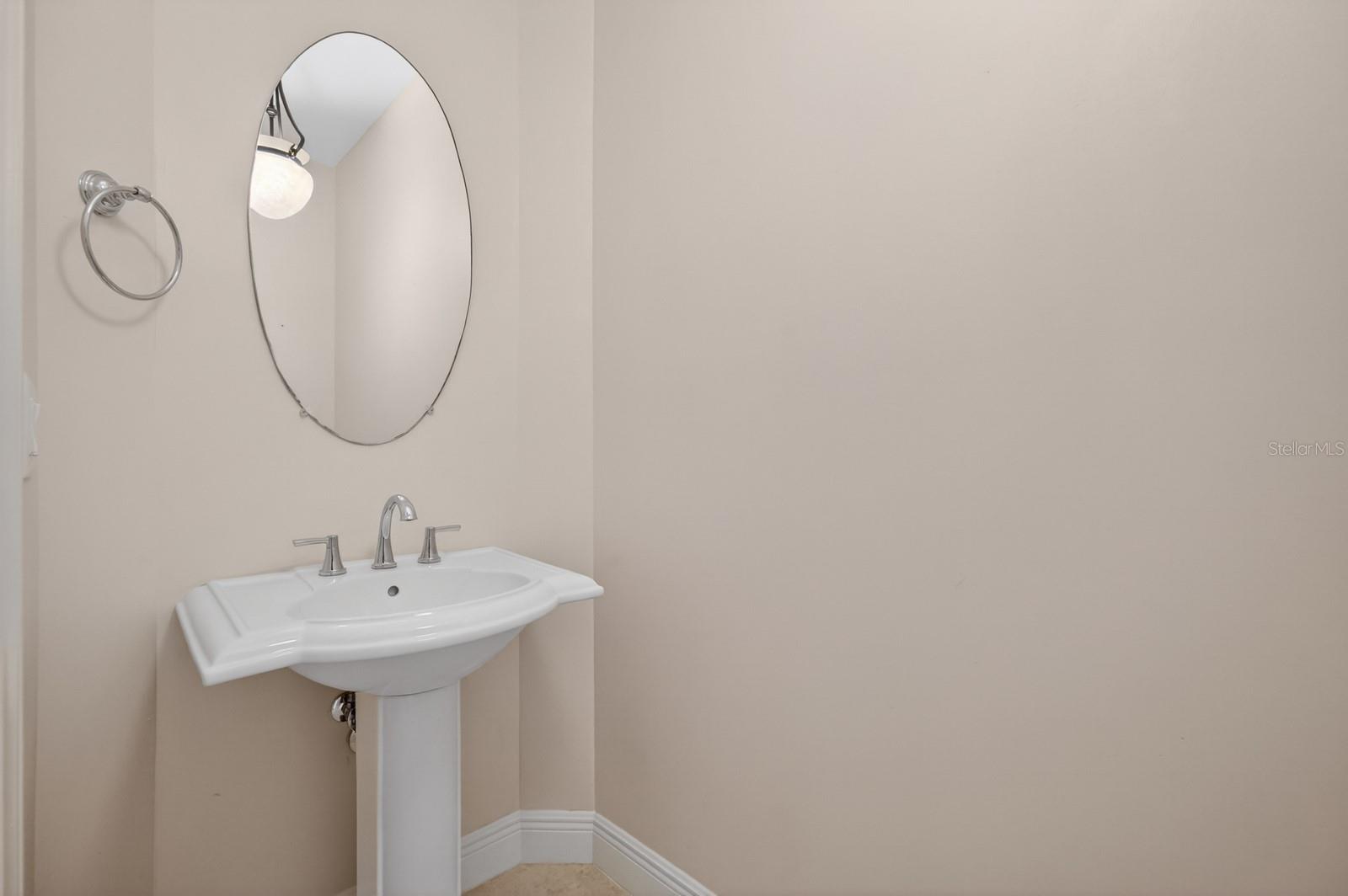 Image 33 of 59 For 40 Casa Bella Circle 1102