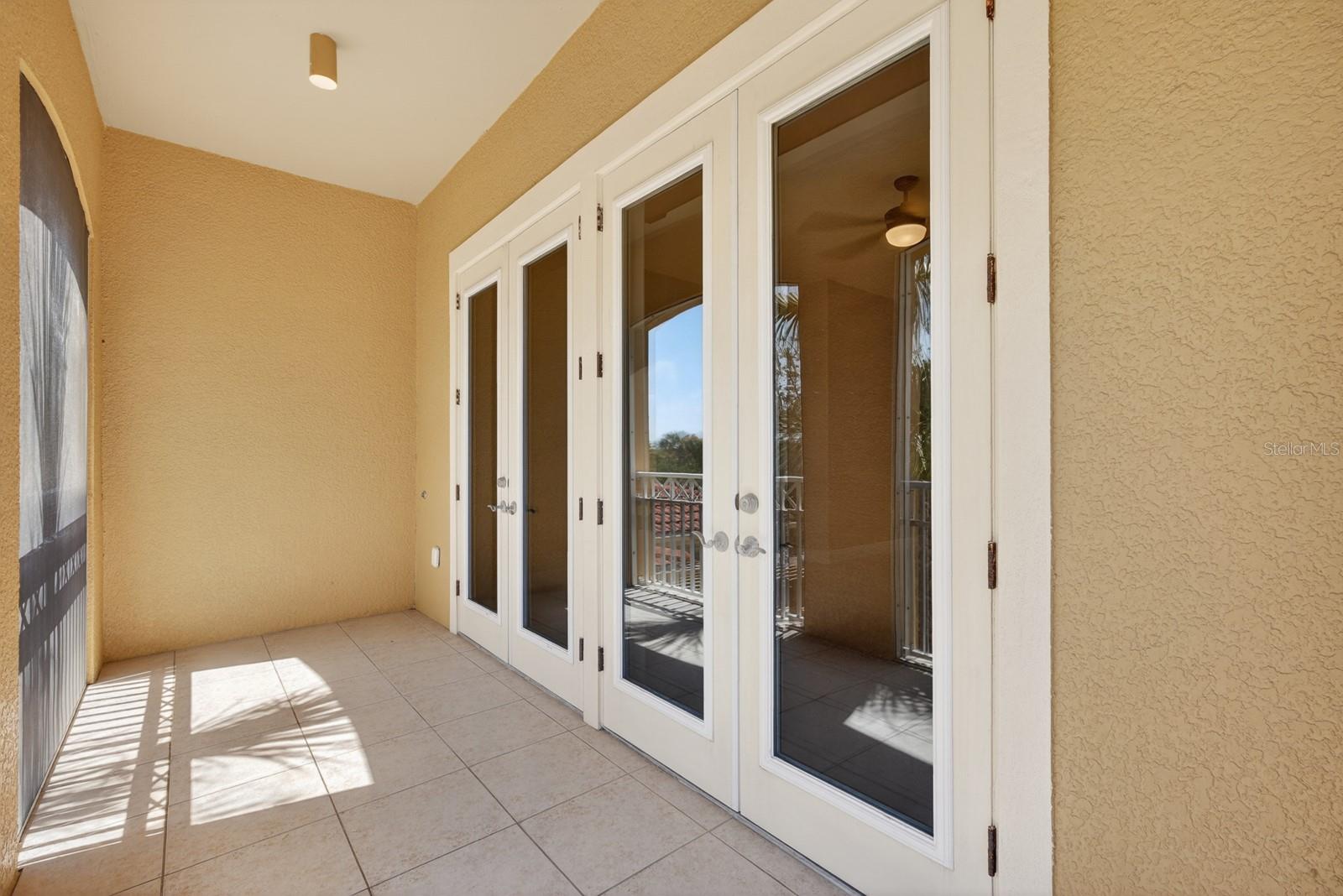 Image 34 of 59 For 40 Casa Bella Circle 1102