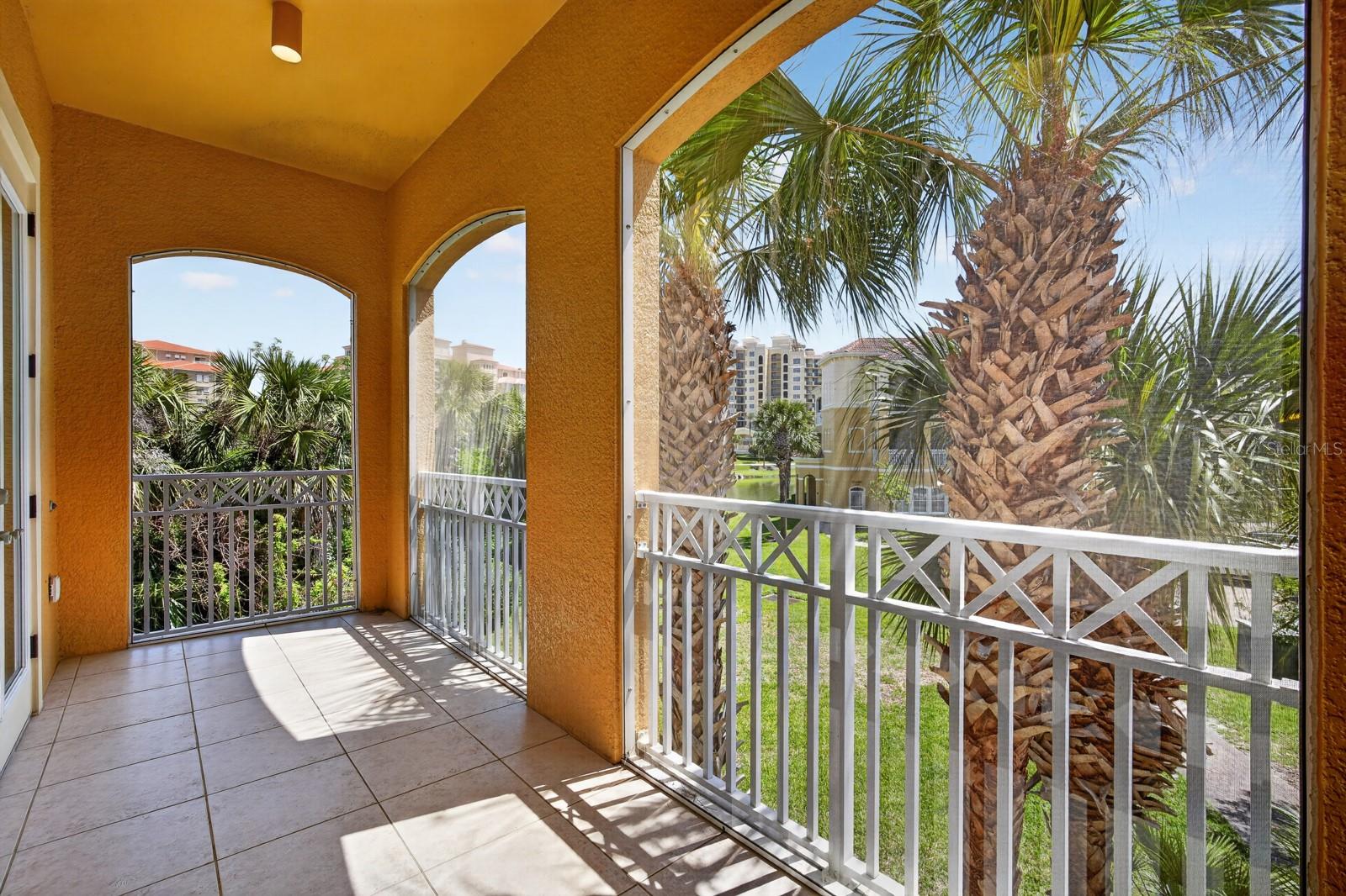 Image 35 of 59 For 40 Casa Bella Circle 1102