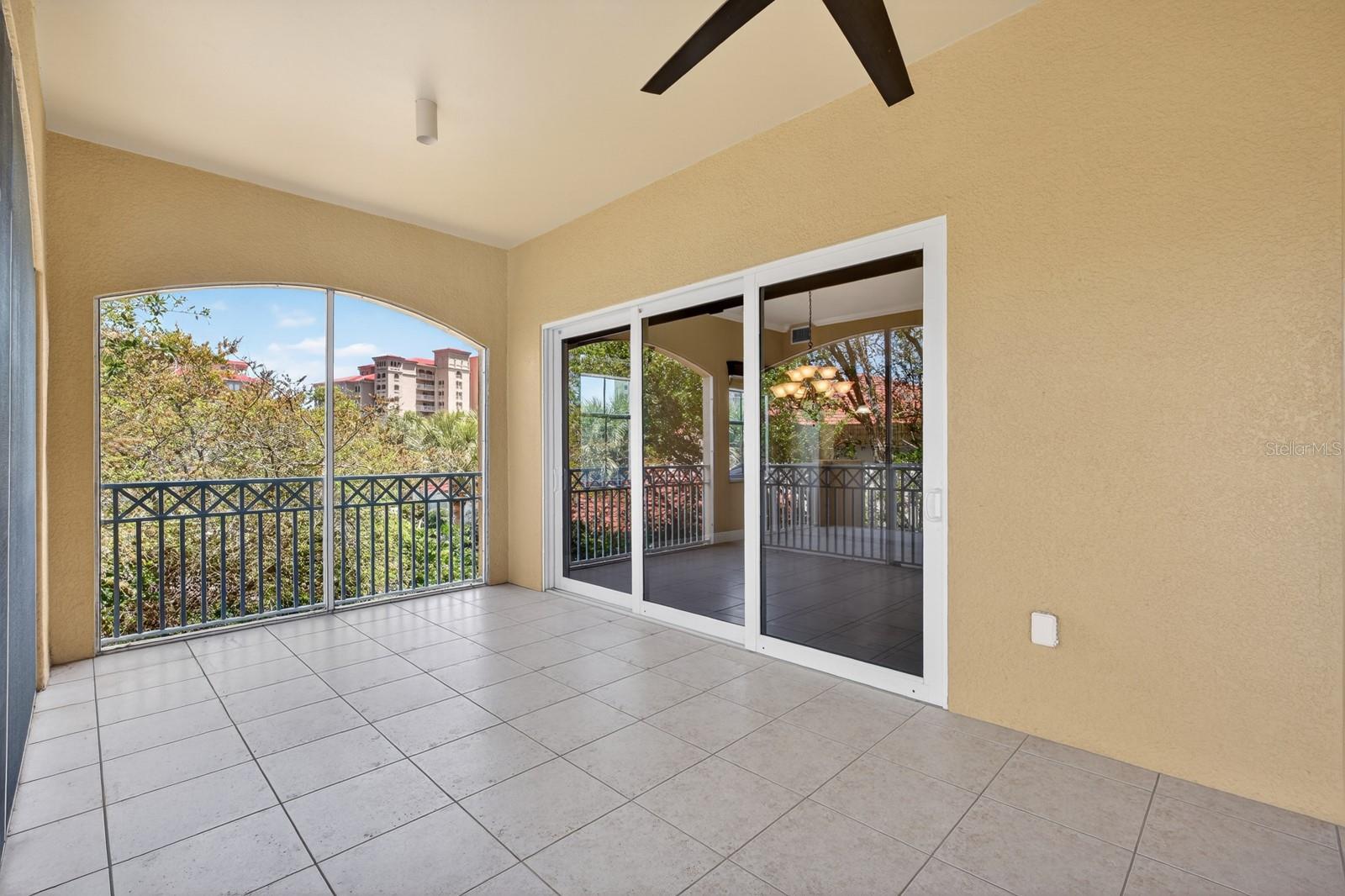 Image 40 of 59 For 40 Casa Bella Circle 1102