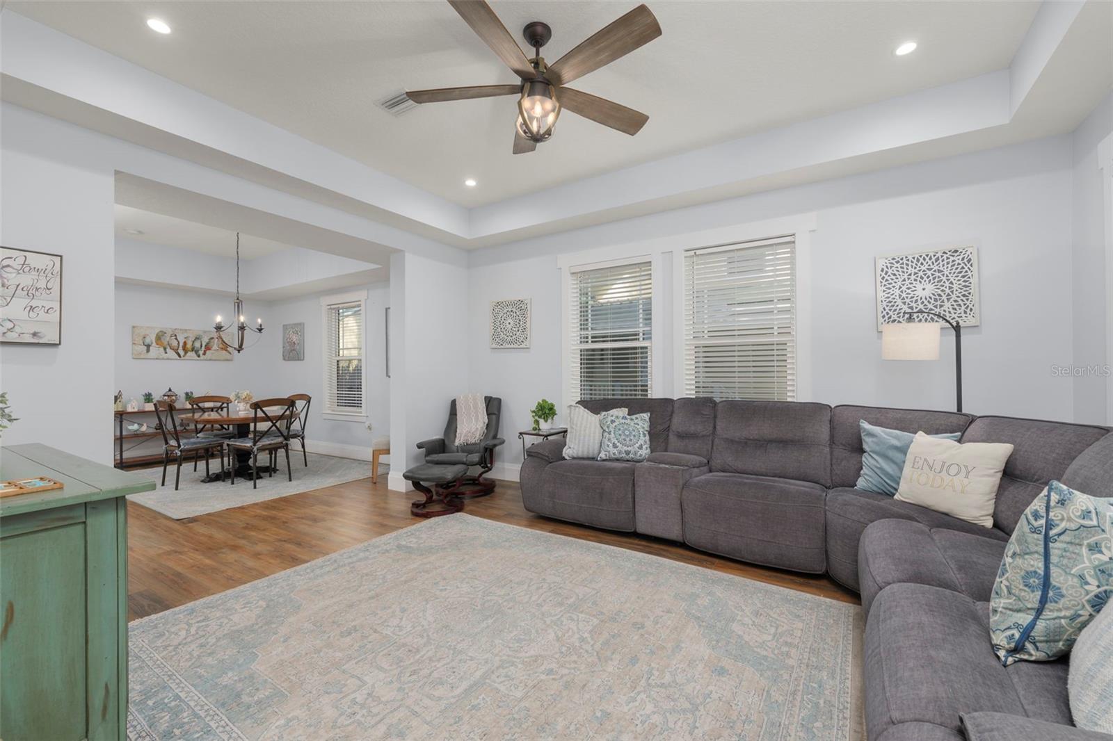 Image 12 of 45 For 23 Cincinnati Avenue