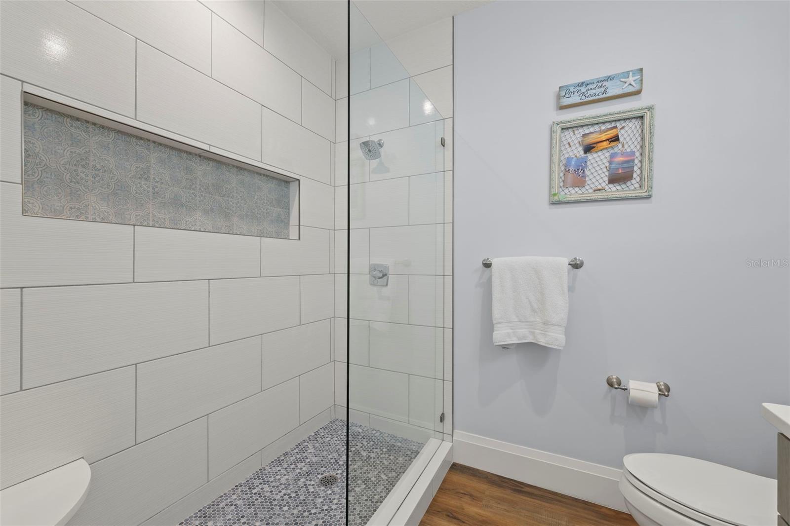 Image 22 of 45 For 23 Cincinnati Avenue