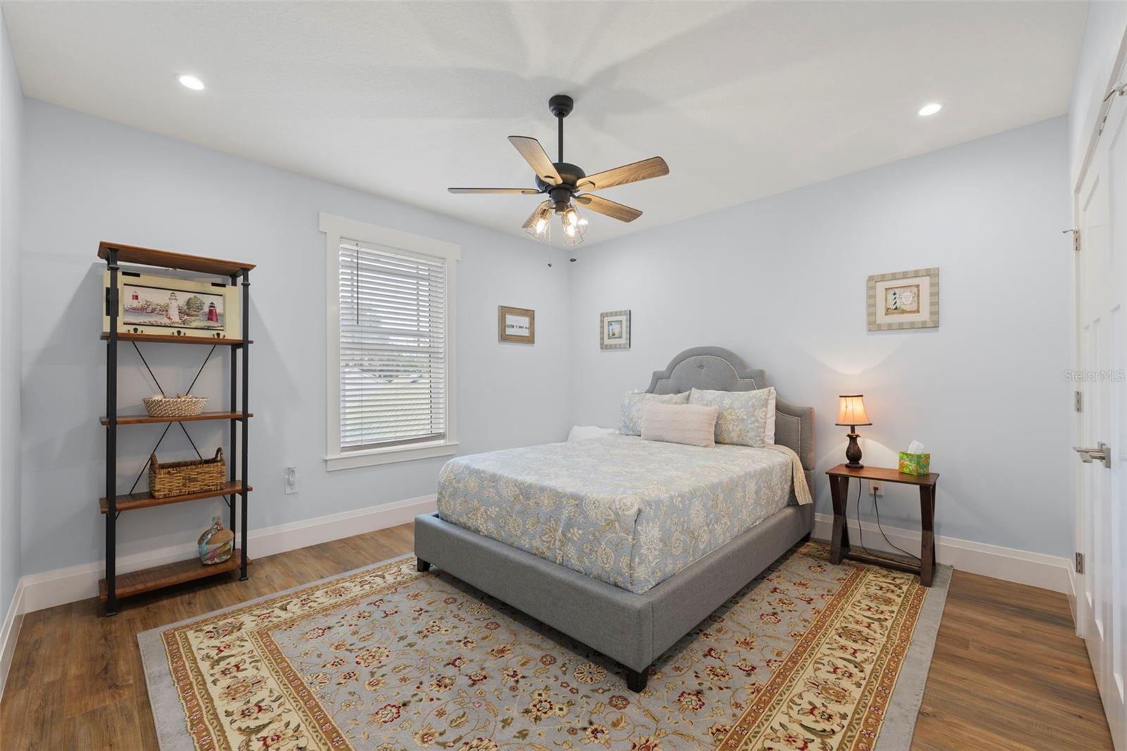 Image 35 of 45 For 23 Cincinnati Avenue