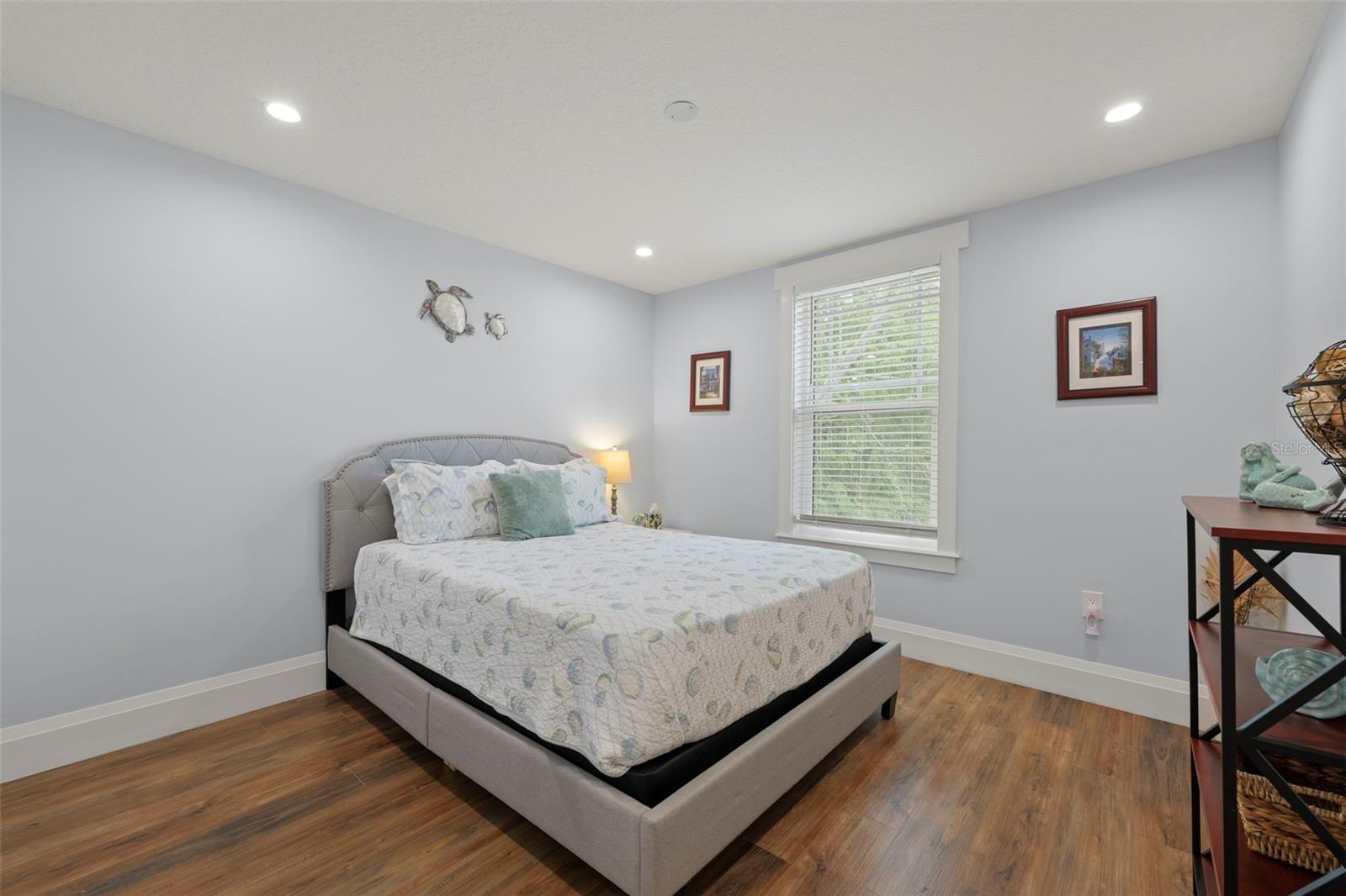 Image 38 of 45 For 23 Cincinnati Avenue