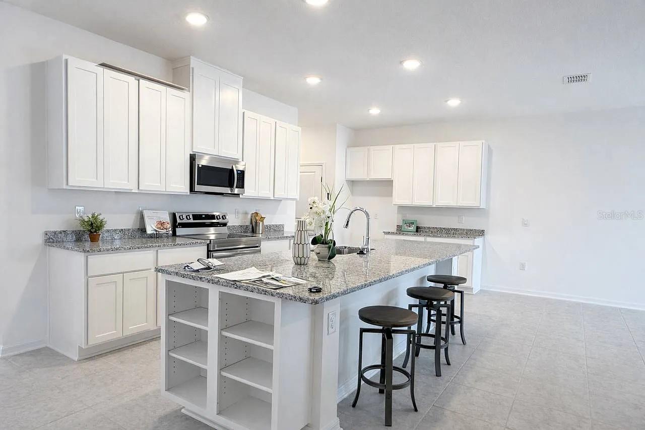 Image 4 of 16 For 15 Ramblewood Drive