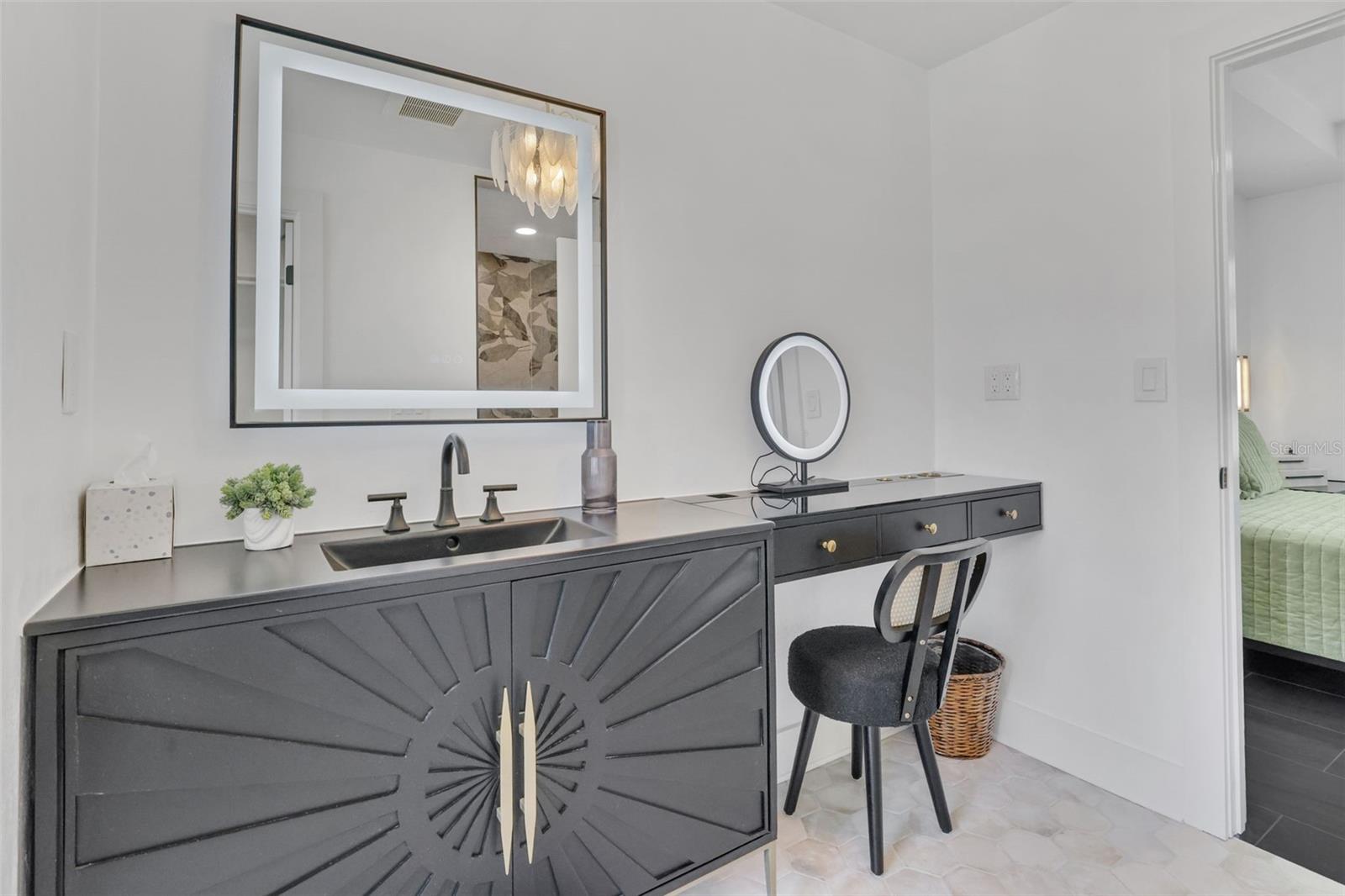 Image 10 of 80 For 39 Park Avenue