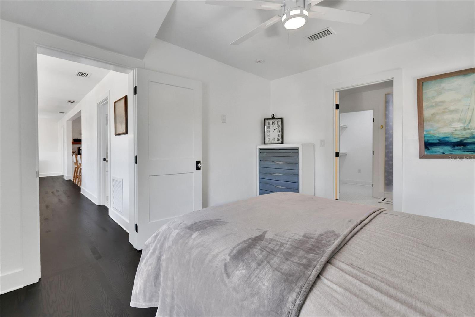 Image 37 of 80 For 39 Park Avenue