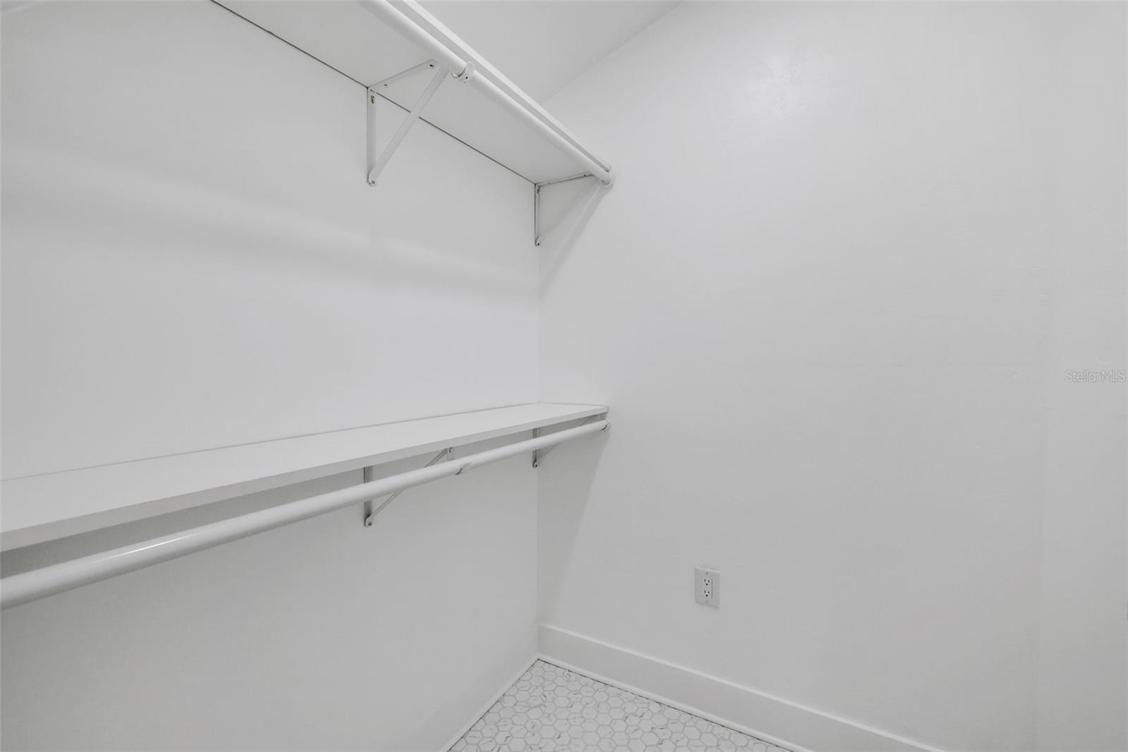 Image 41 of 80 For 39 Park Avenue