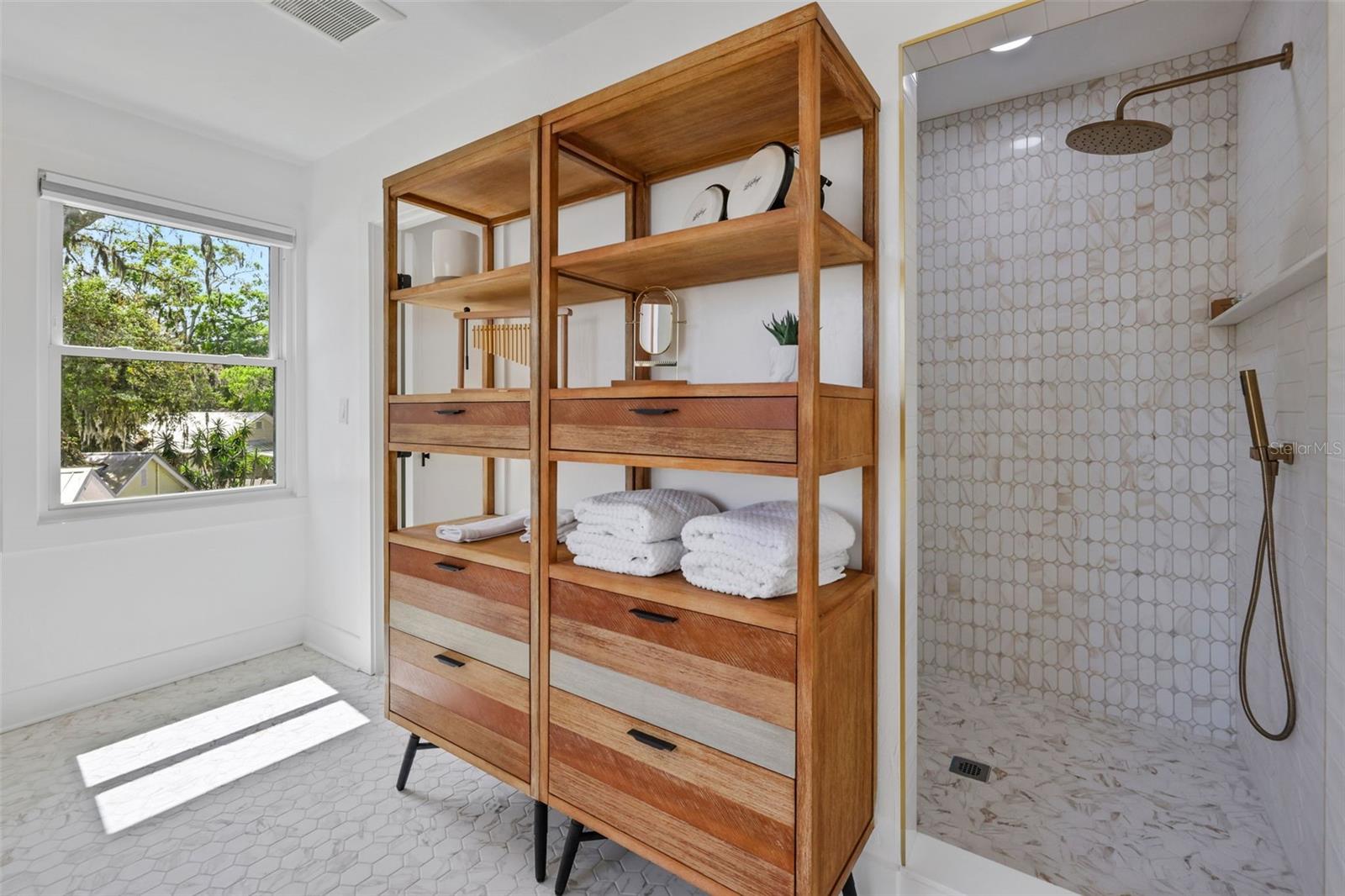 Image 45 of 80 For 39 Park Avenue