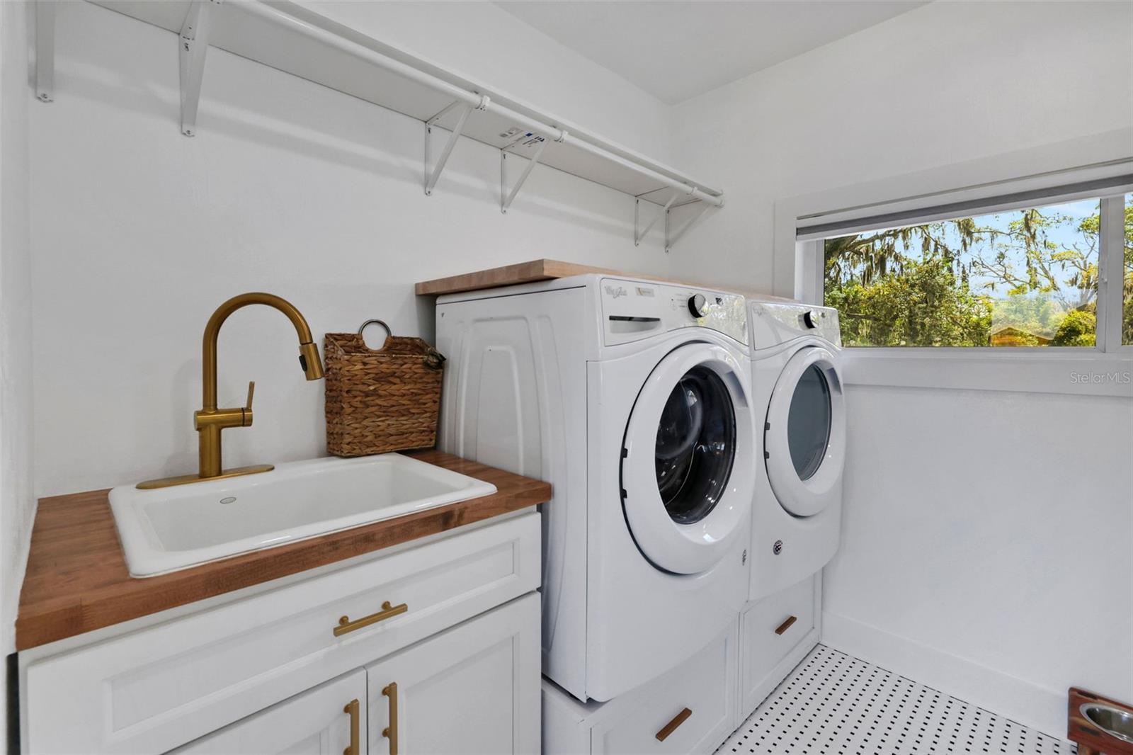 Image 51 of 80 For 39 Park Avenue