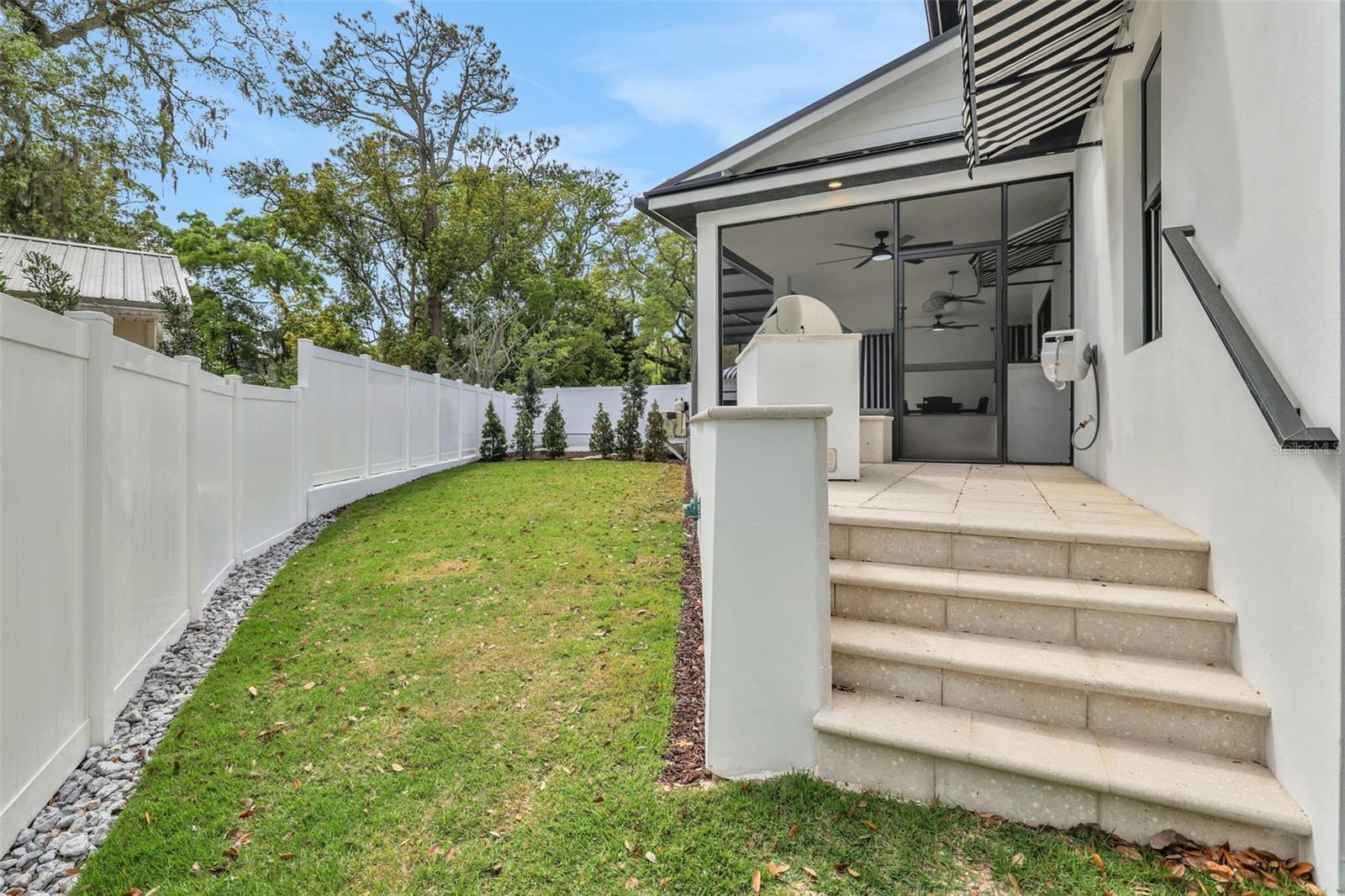 Image 68 of 80 For 39 Park Avenue