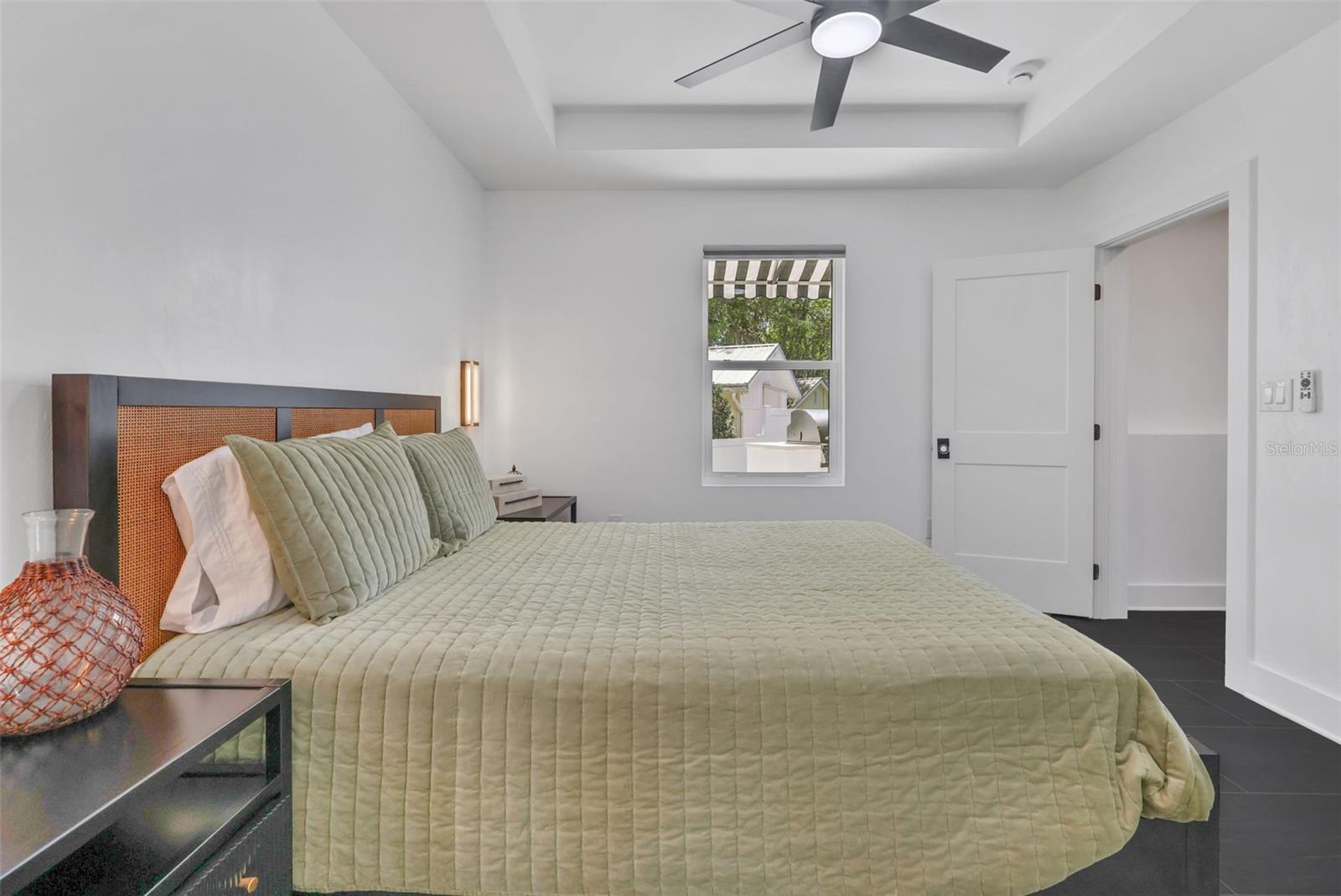 Image 8 of 80 For 39 Park Avenue