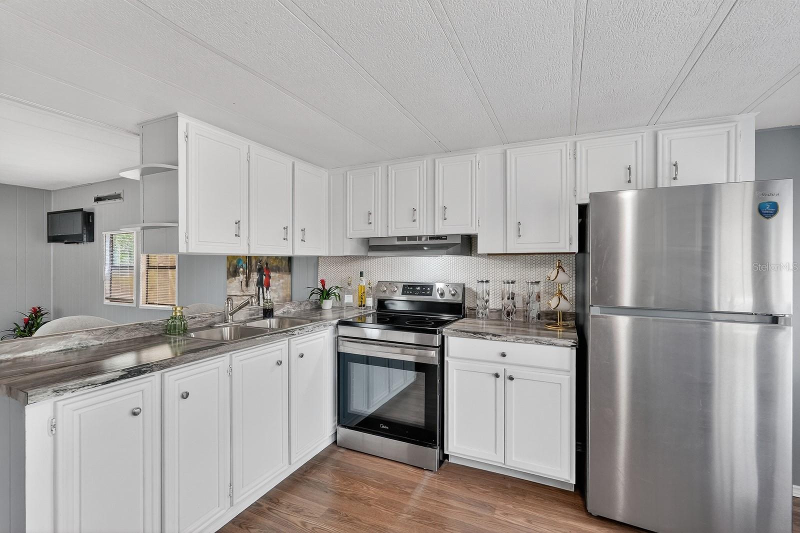 Image 13 of 39 For 112 Palmer Drive