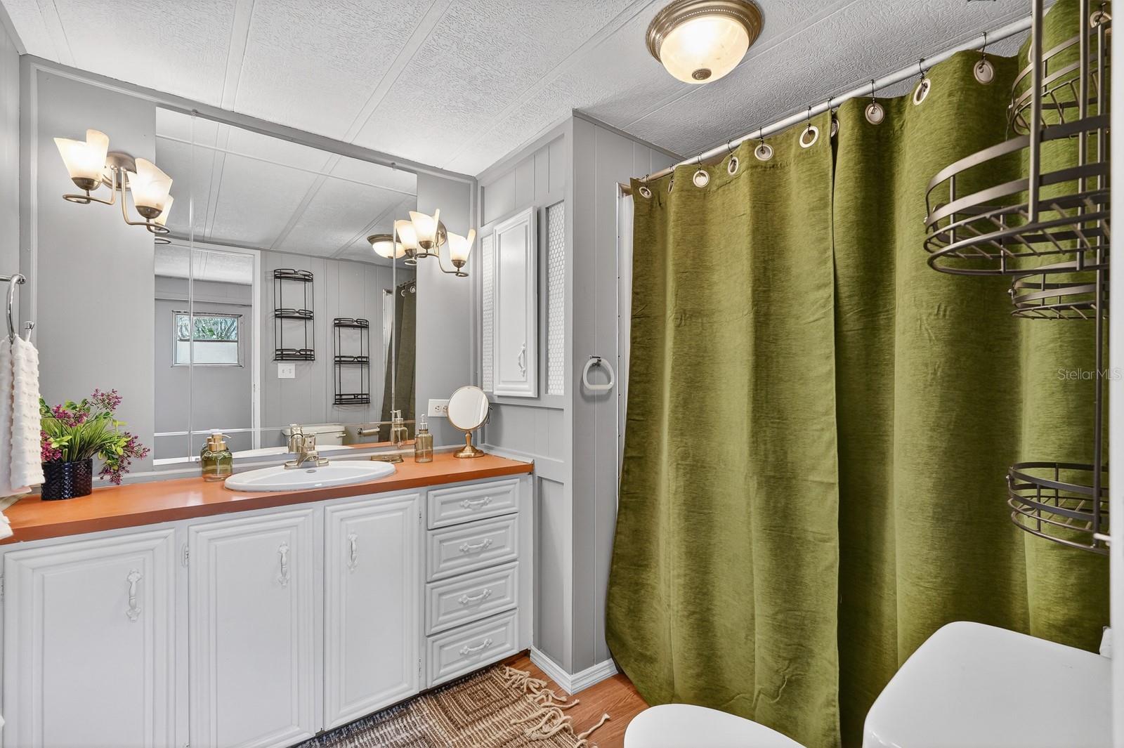 Image 19 of 39 For 112 Palmer Drive