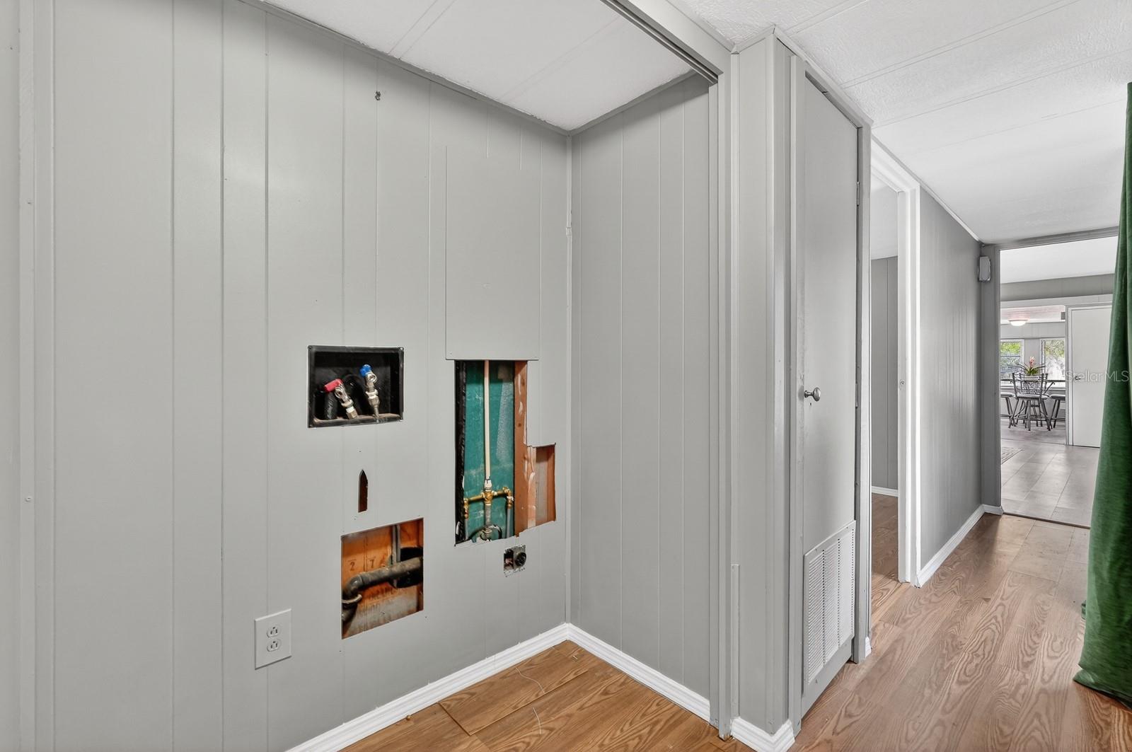 Image 8 of 39 For 112 Palmer Drive