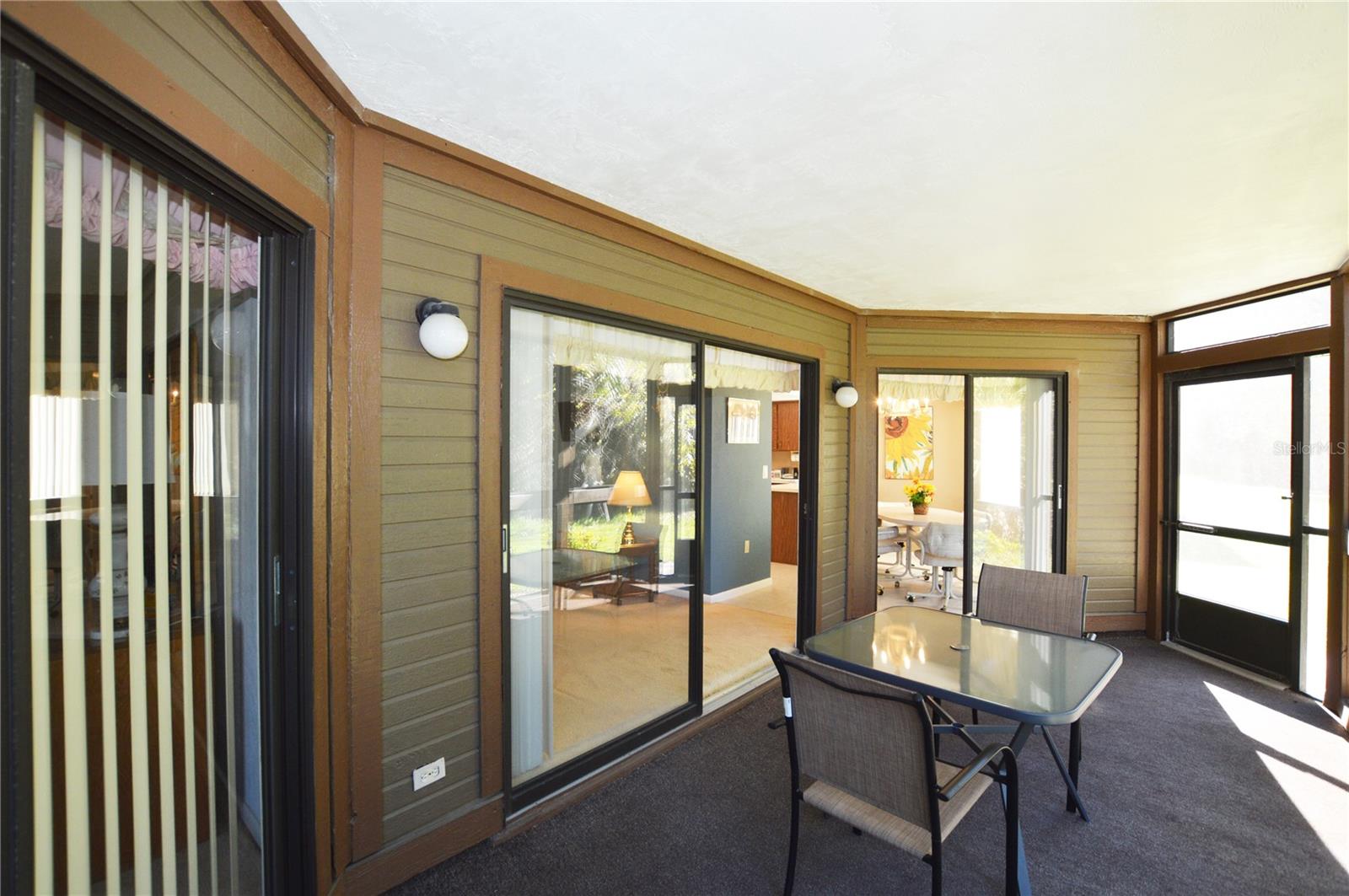 Image 18 of 24 For 3 Southbury Court