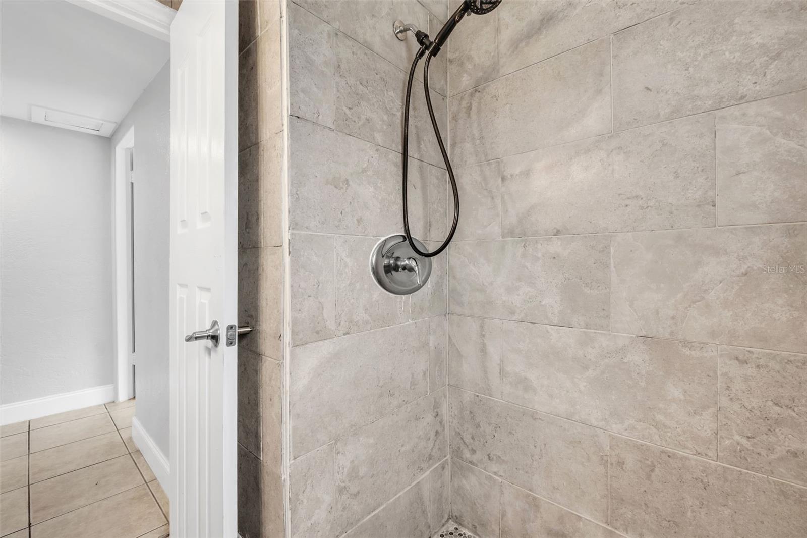 Image 19 of 38 For 747 Derbyshire Road