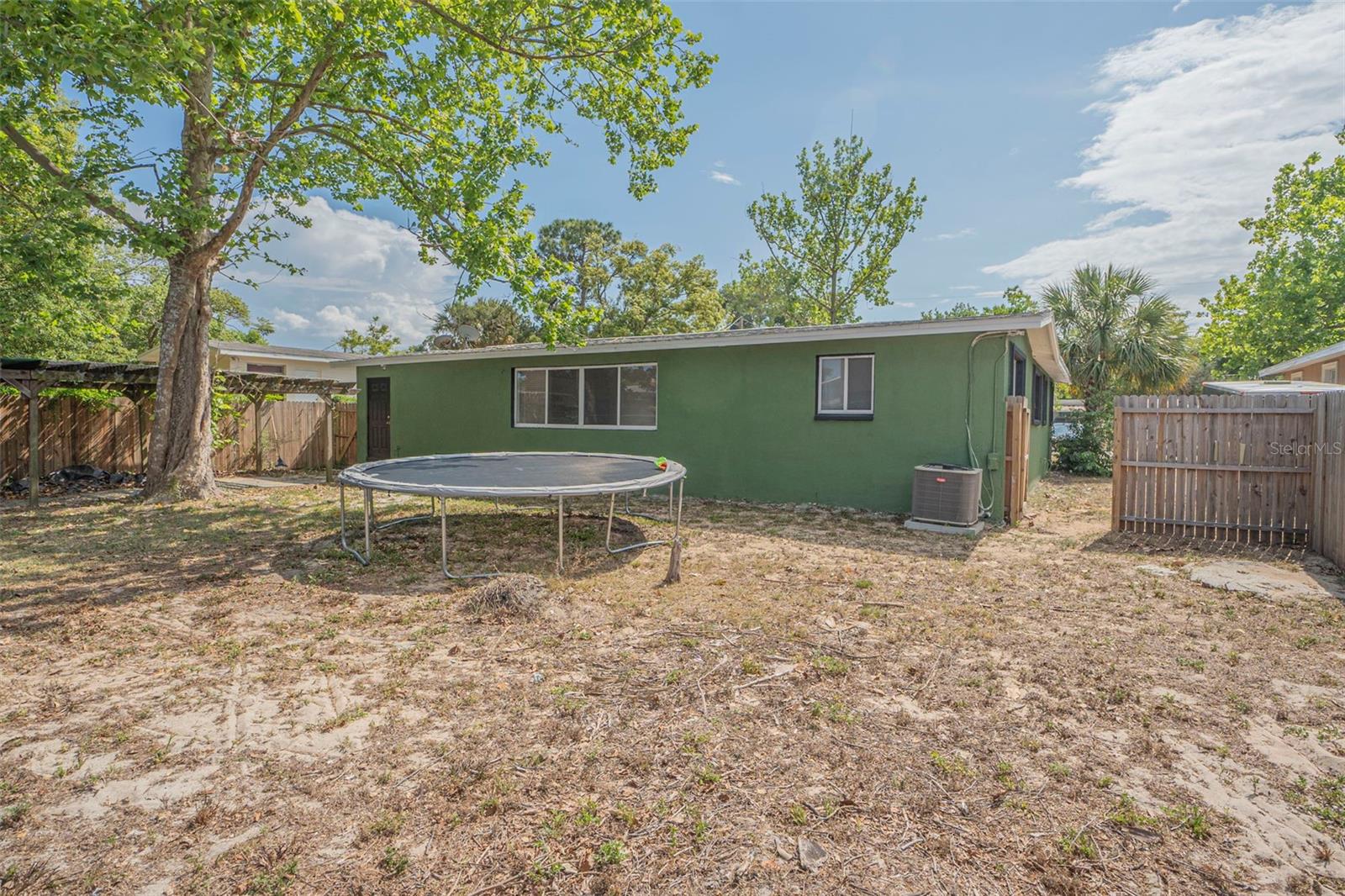 Image 26 of 38 For 747 Derbyshire Road