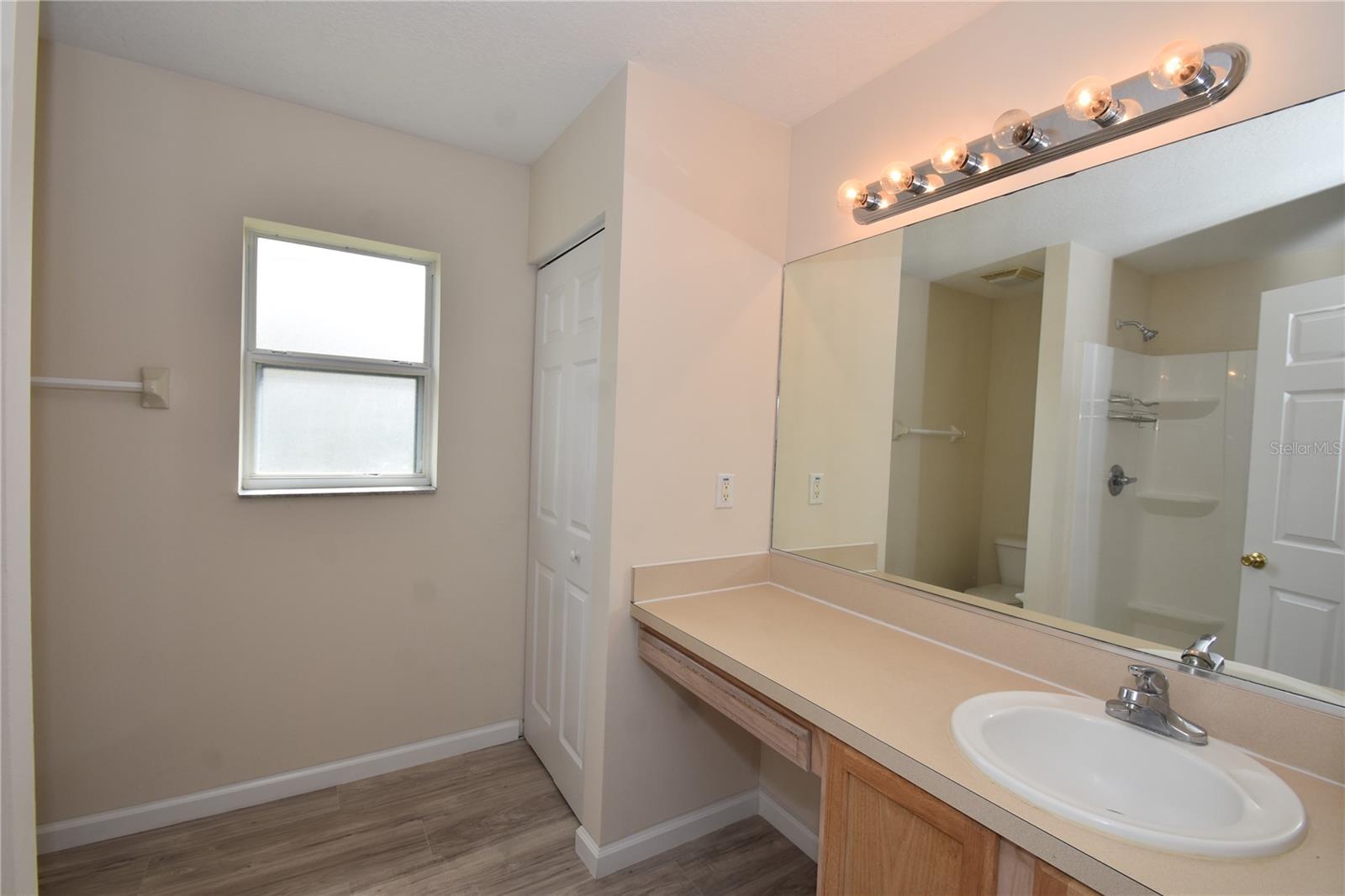 Image 24 of 40 For 15 White Deer Lane