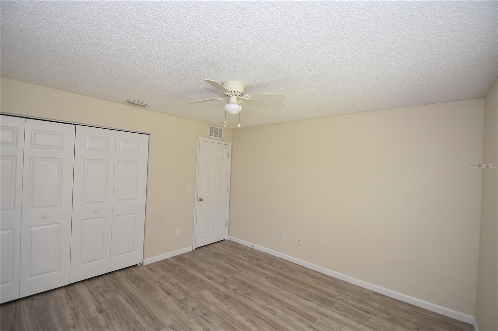 Image 31 of 40 For 15 White Deer Lane