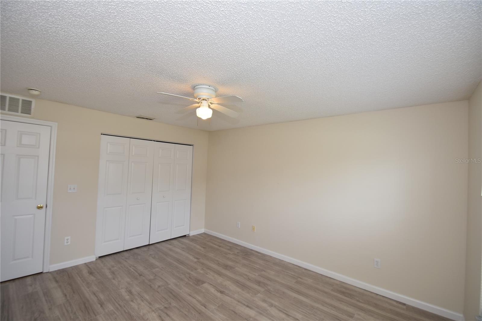 Image 34 of 40 For 15 White Deer Lane