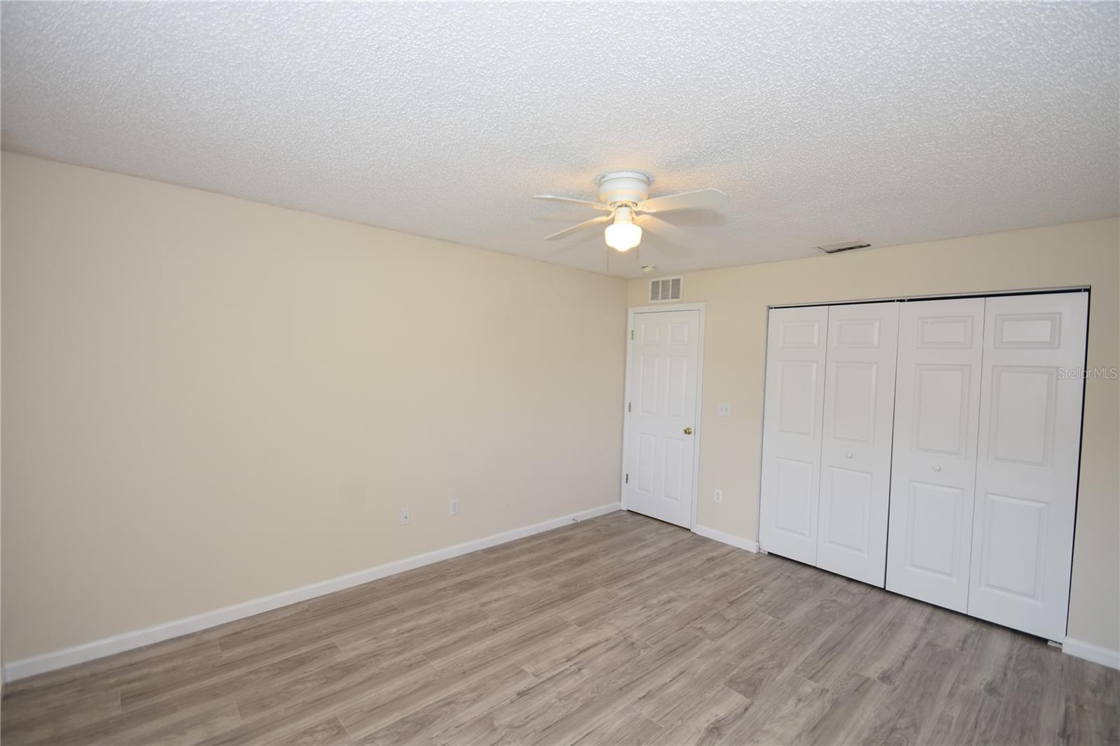 Image 35 of 40 For 15 White Deer Lane