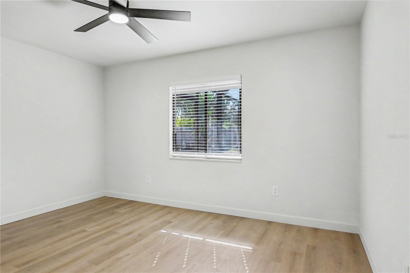 Image 25 of 52 For 150 Brookside Lane