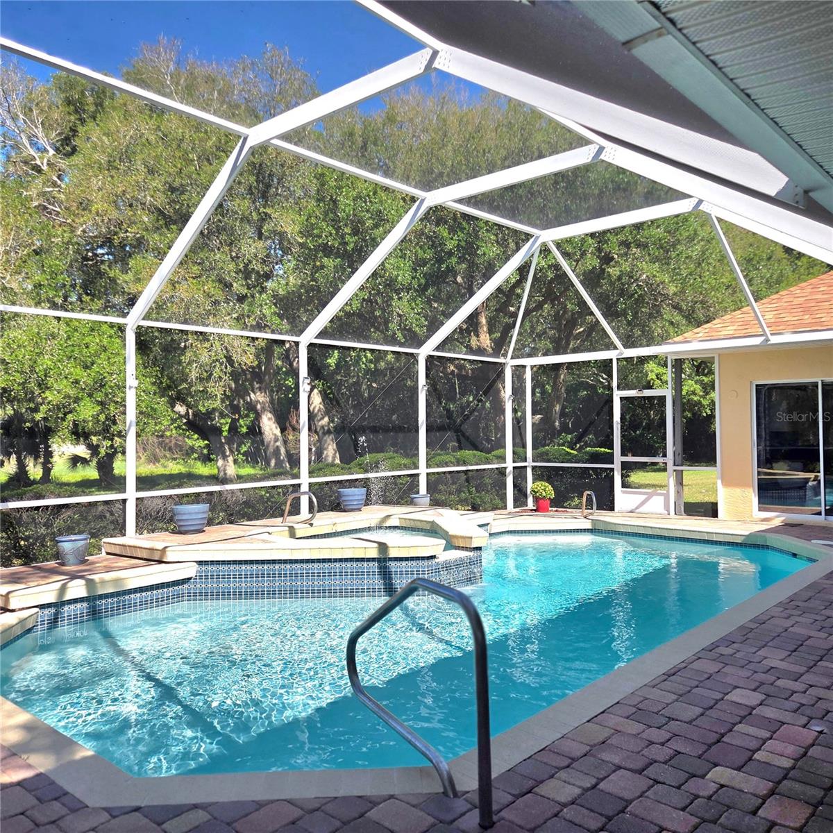 Image 25 of 39 For 16 Lagare Street