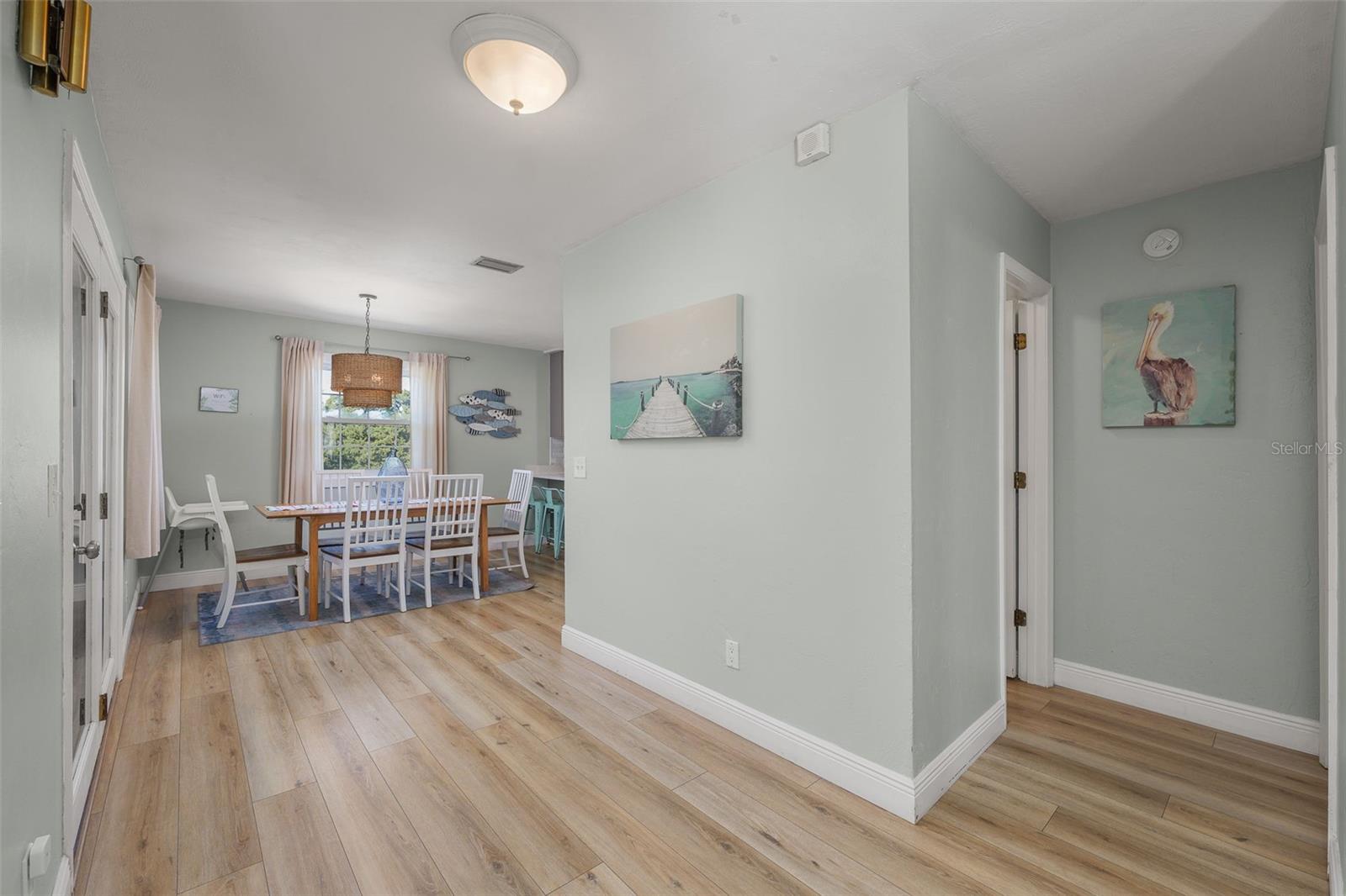 Image 12 of 50 For 287 Boulevard Des Pins