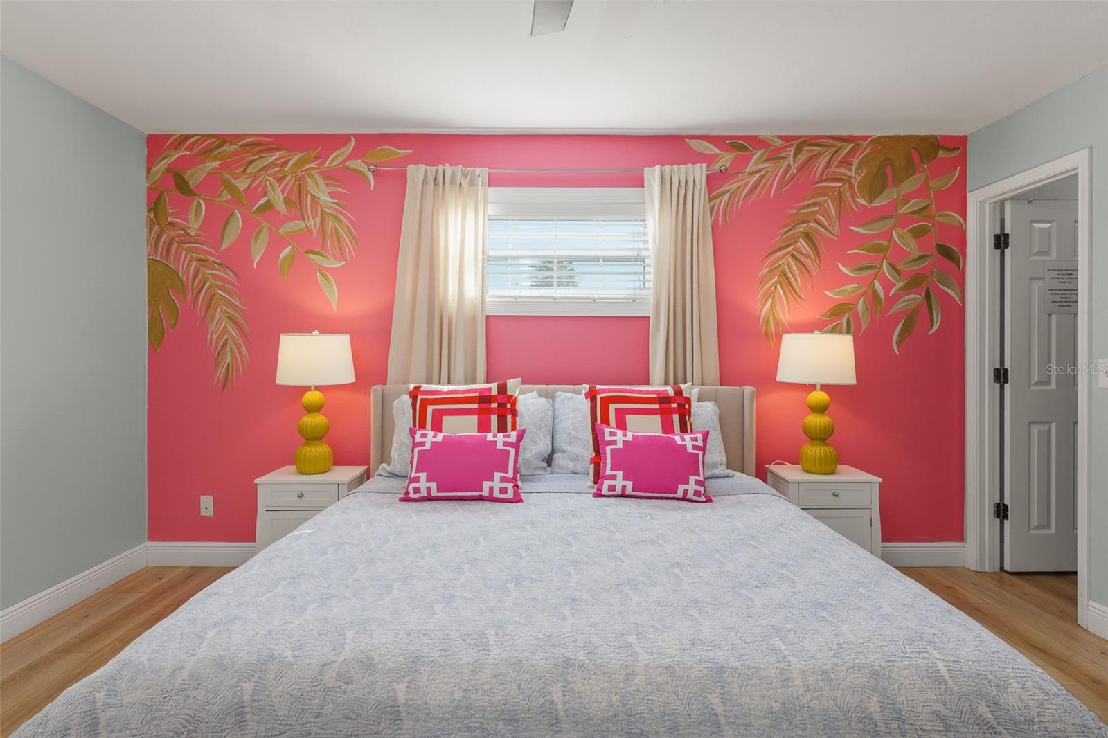 Image 15 of 50 For 287 Boulevard Des Pins