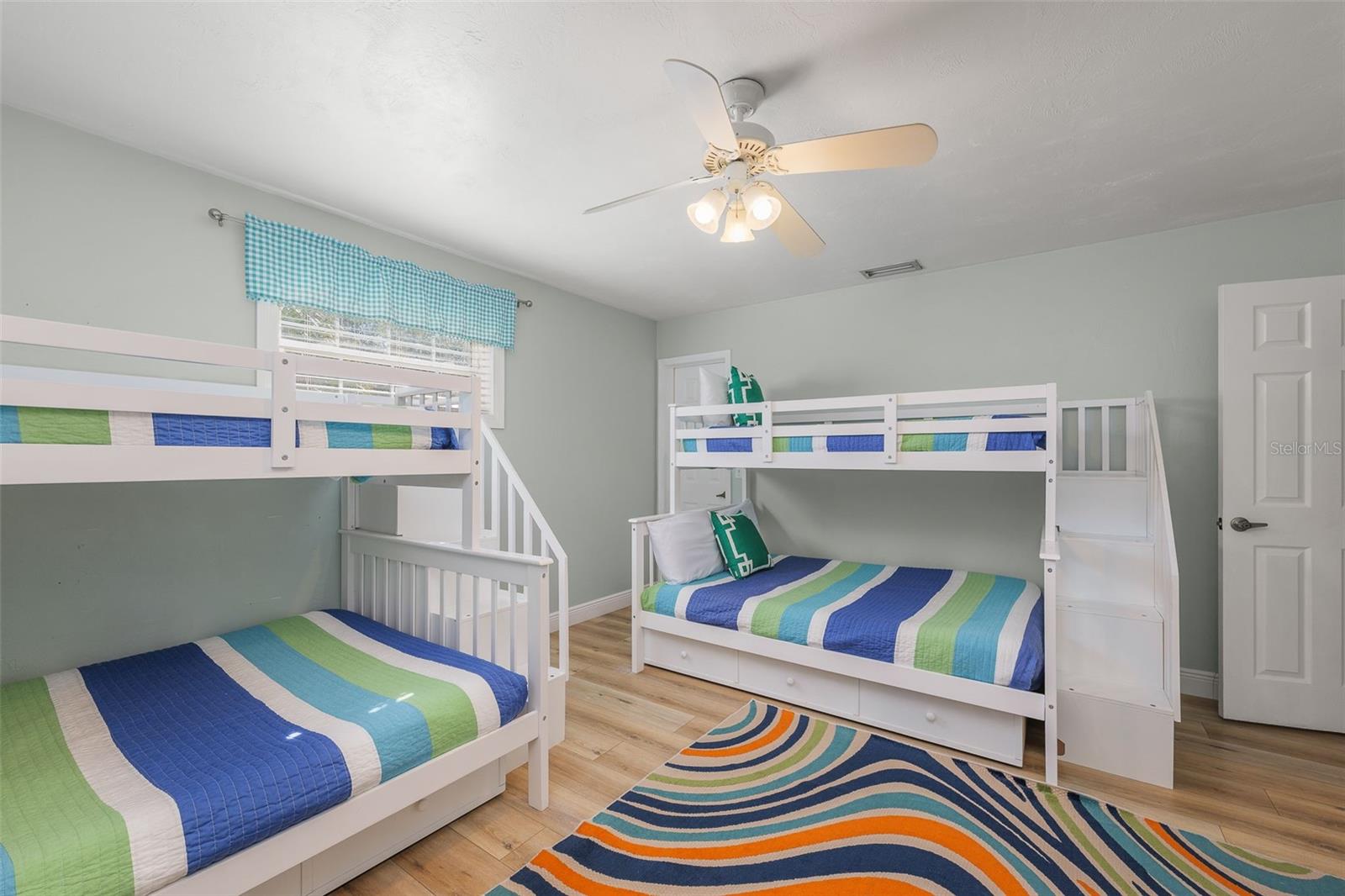 Image 31 of 50 For 287 Boulevard Des Pins