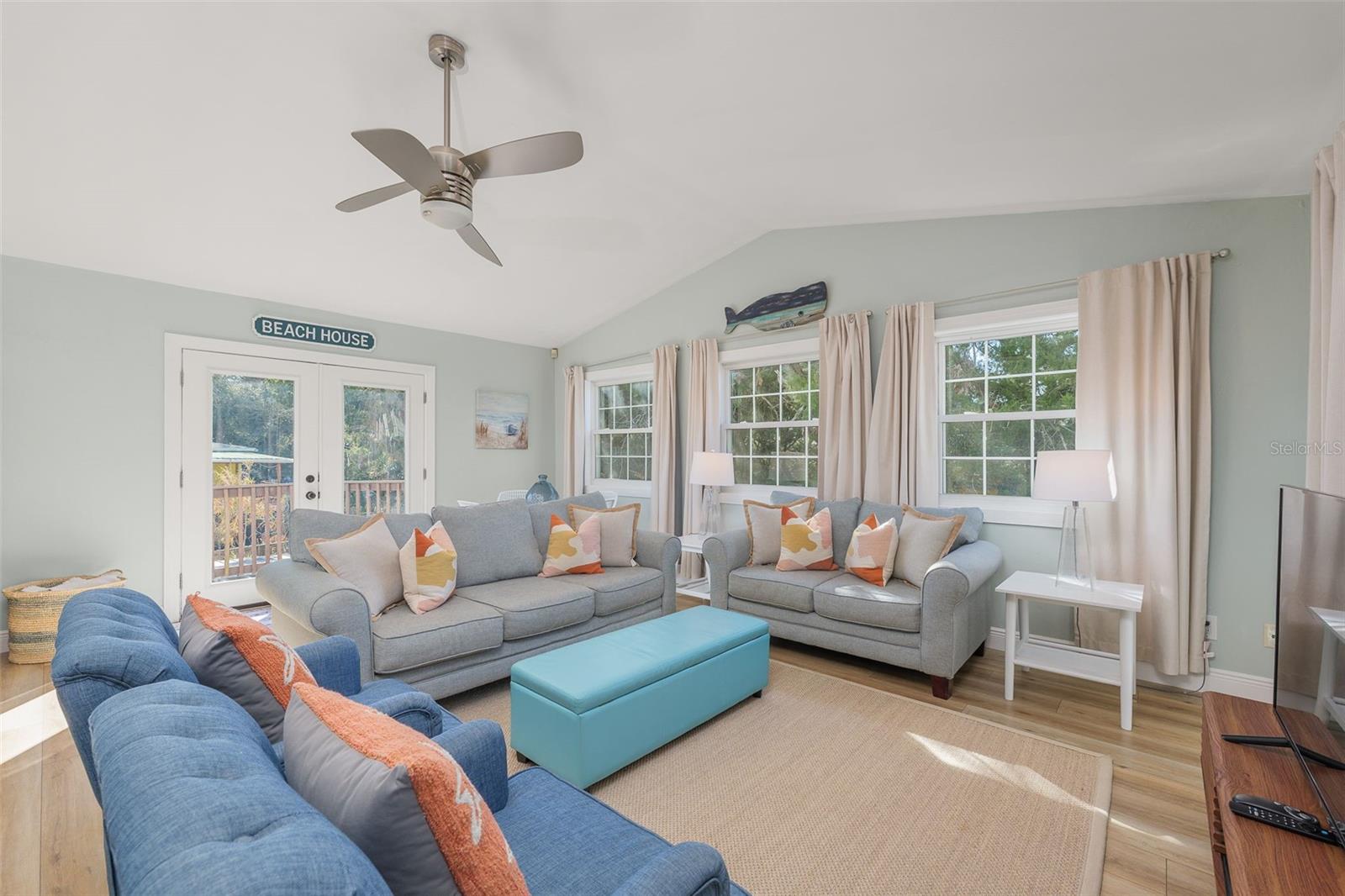 Image 4 of 50 For 287 Boulevard Des Pins