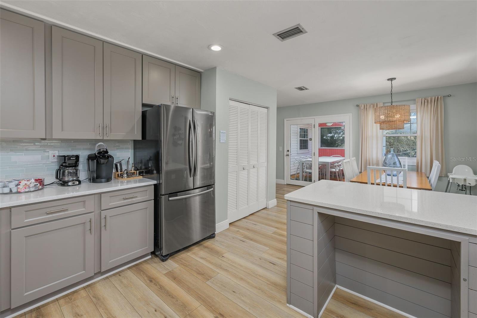 Image 9 of 50 For 287 Boulevard Des Pins